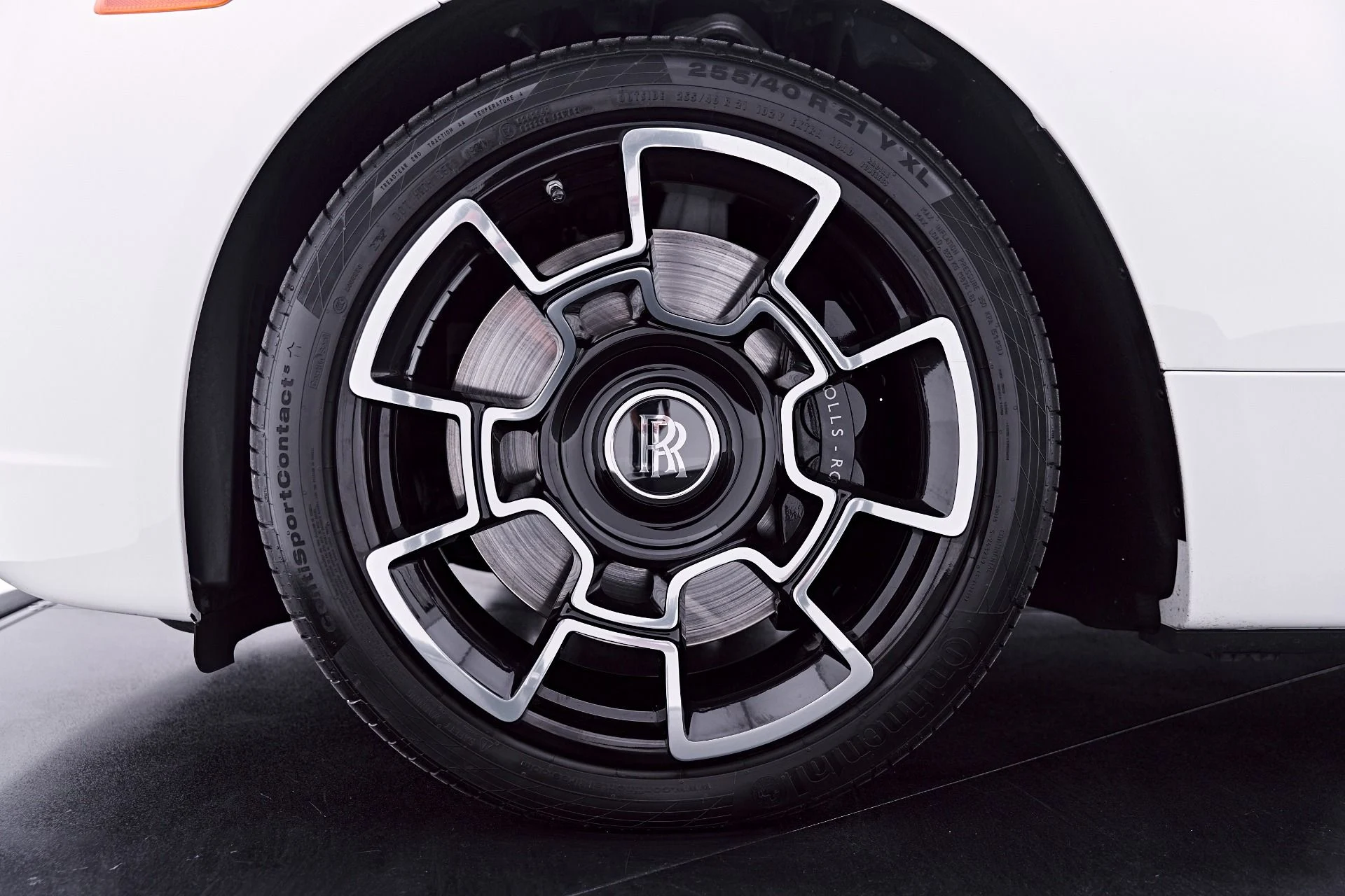 mph002_531803653_Used_2020_Rolls_Royce_Dawn_Base_1781914052_9d69f3018c