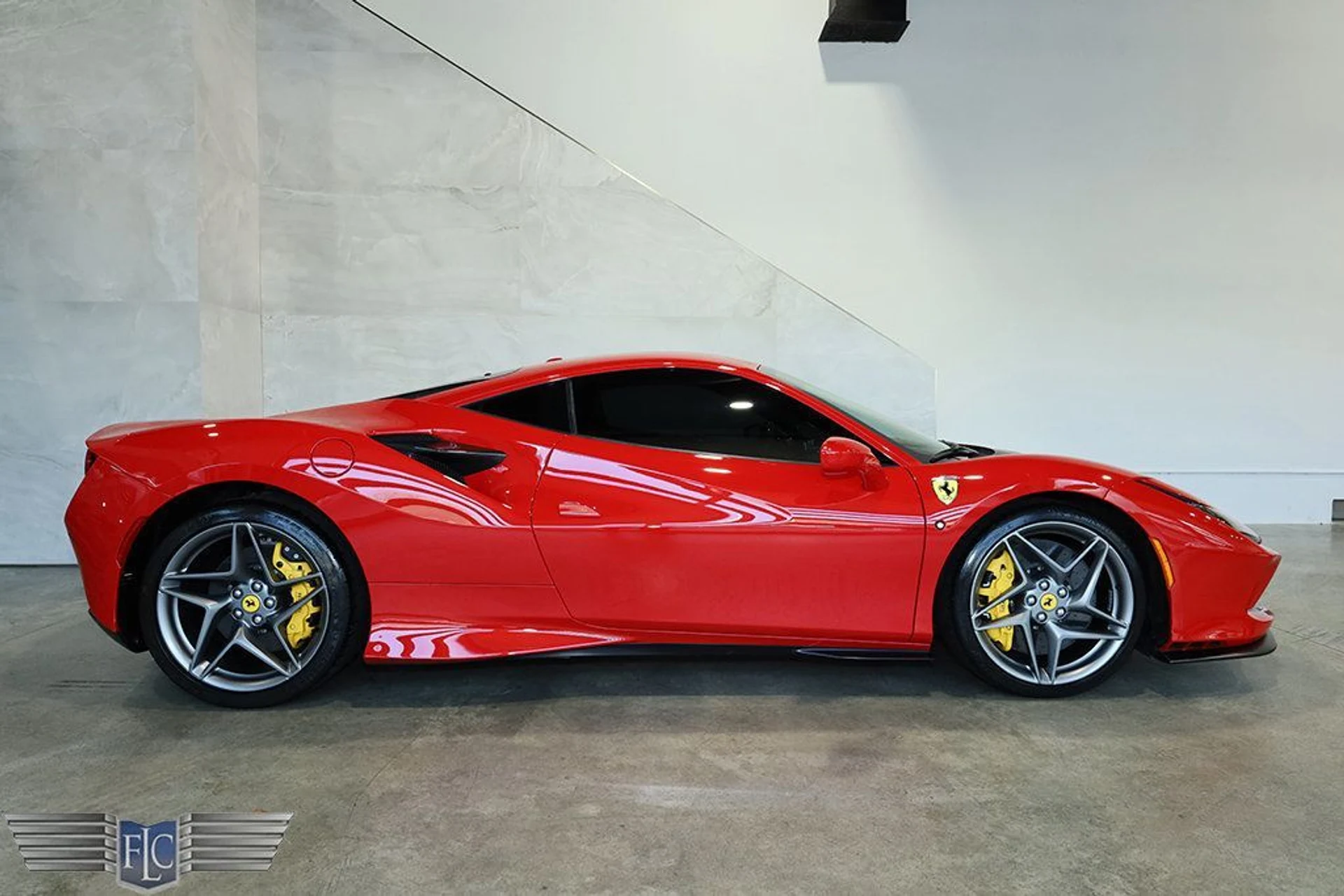 mph002_542216337_used_2020_ferrari_f8_tributo_coupe_9689_22891893_3_1024_2fd940dbb0