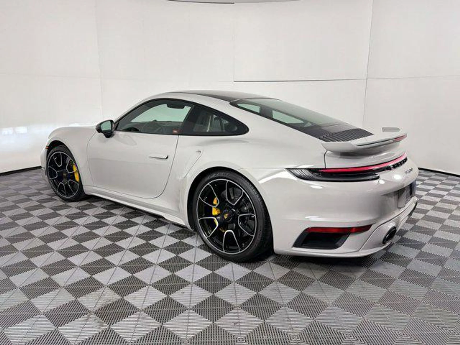 mph002_547122583_6e6dg_S_Hh_Sbe_eupw_R_Ef_S_Wv_PD_4_4449e198ba