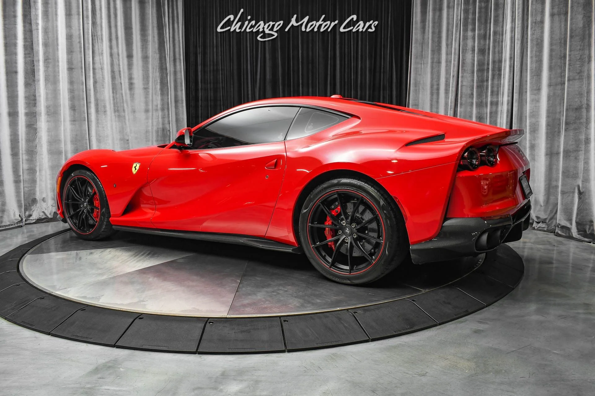 mph002_555346431_8588_p3_l_f3bc8d1b59