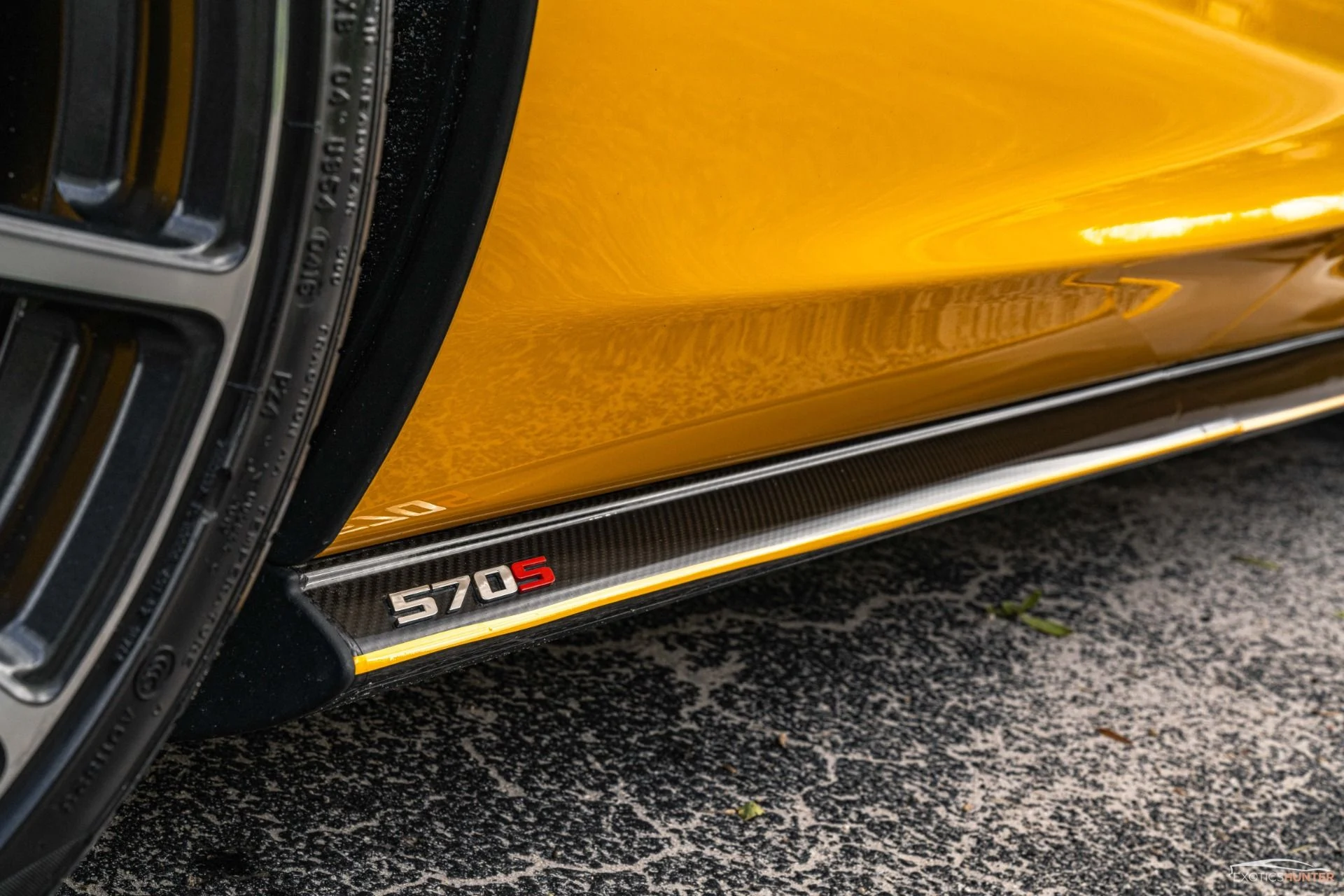 mph002_557924324_Used_2016_Mc_Laren_570_S_w_EVERY_Carbon_Exterior_Pack_Lux_Pack_Front_Lift_1754945163_2beaea4957