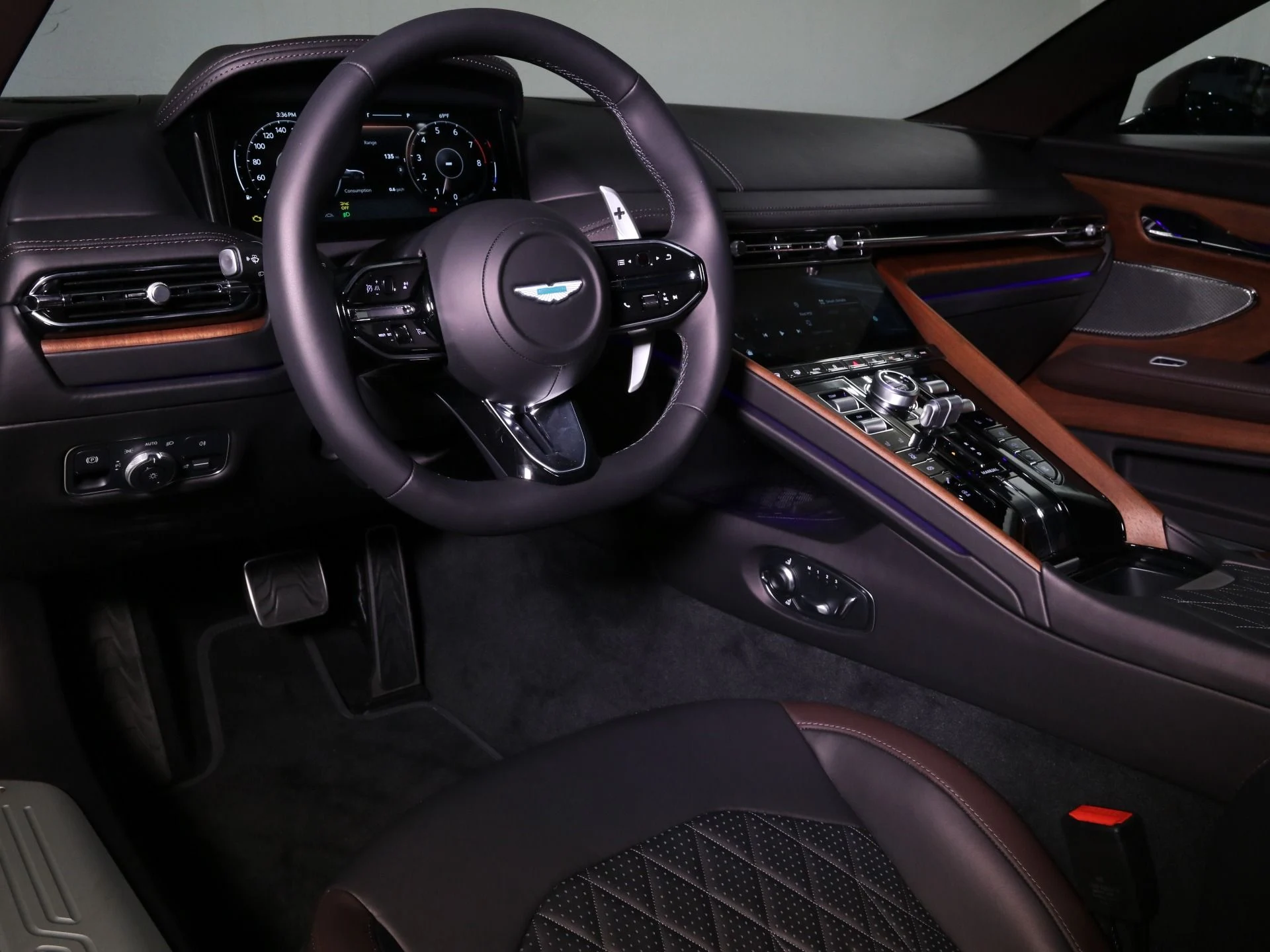 mph002_562877034_New_2025_Aston_Martin_DB_12_1746122881_7687ca7a66