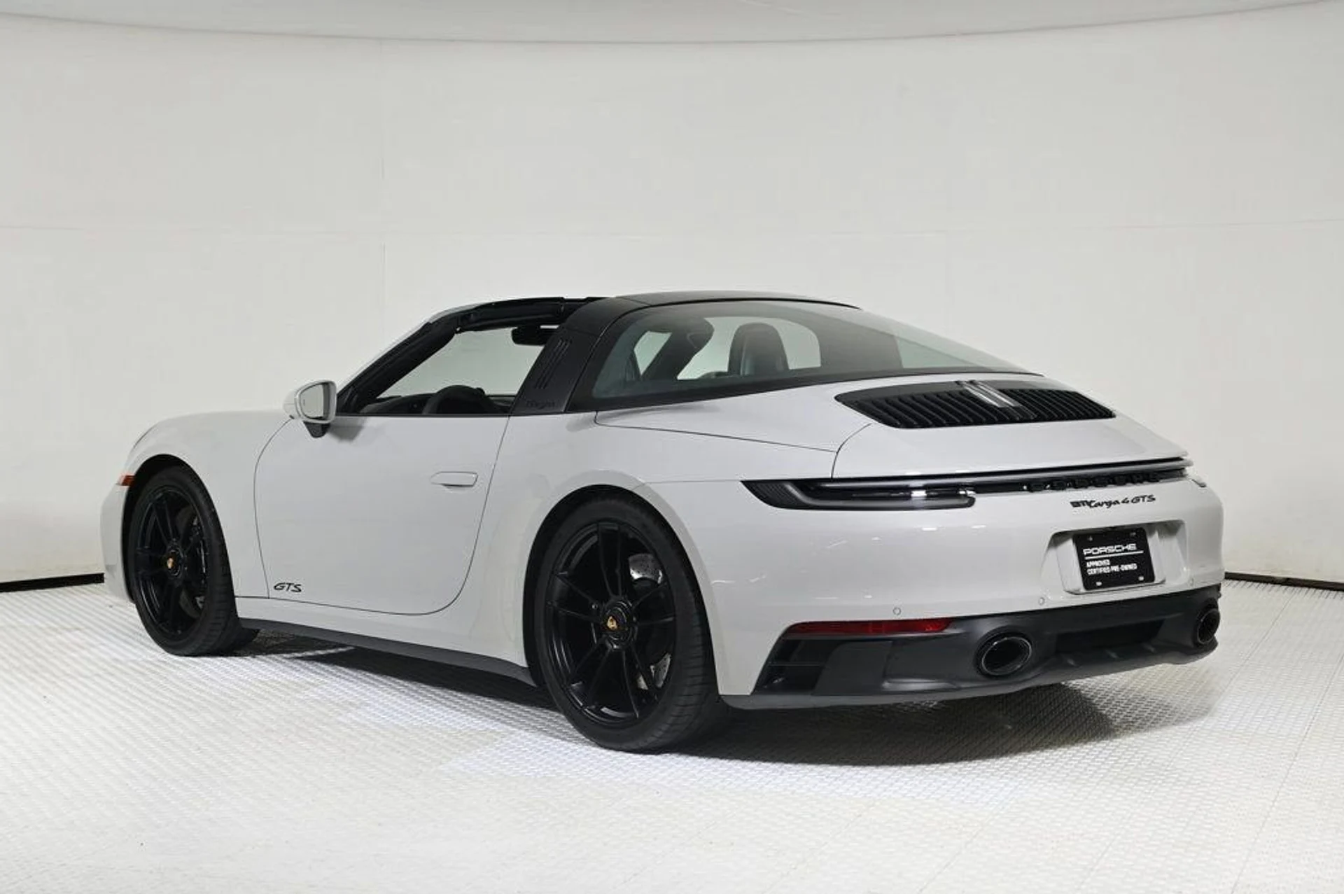 mph002_577792212_2e6e85d319a64d4c8c71ba20e9a8ad4c_52ecbd6c9a