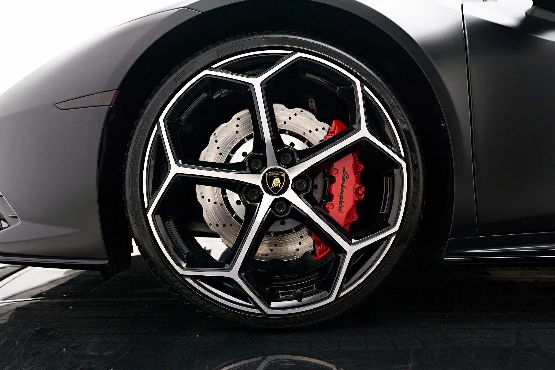 mph002_582690318_Used_2021_Lamborghini_Huracan_EVO_Base_1729305631_88564282df