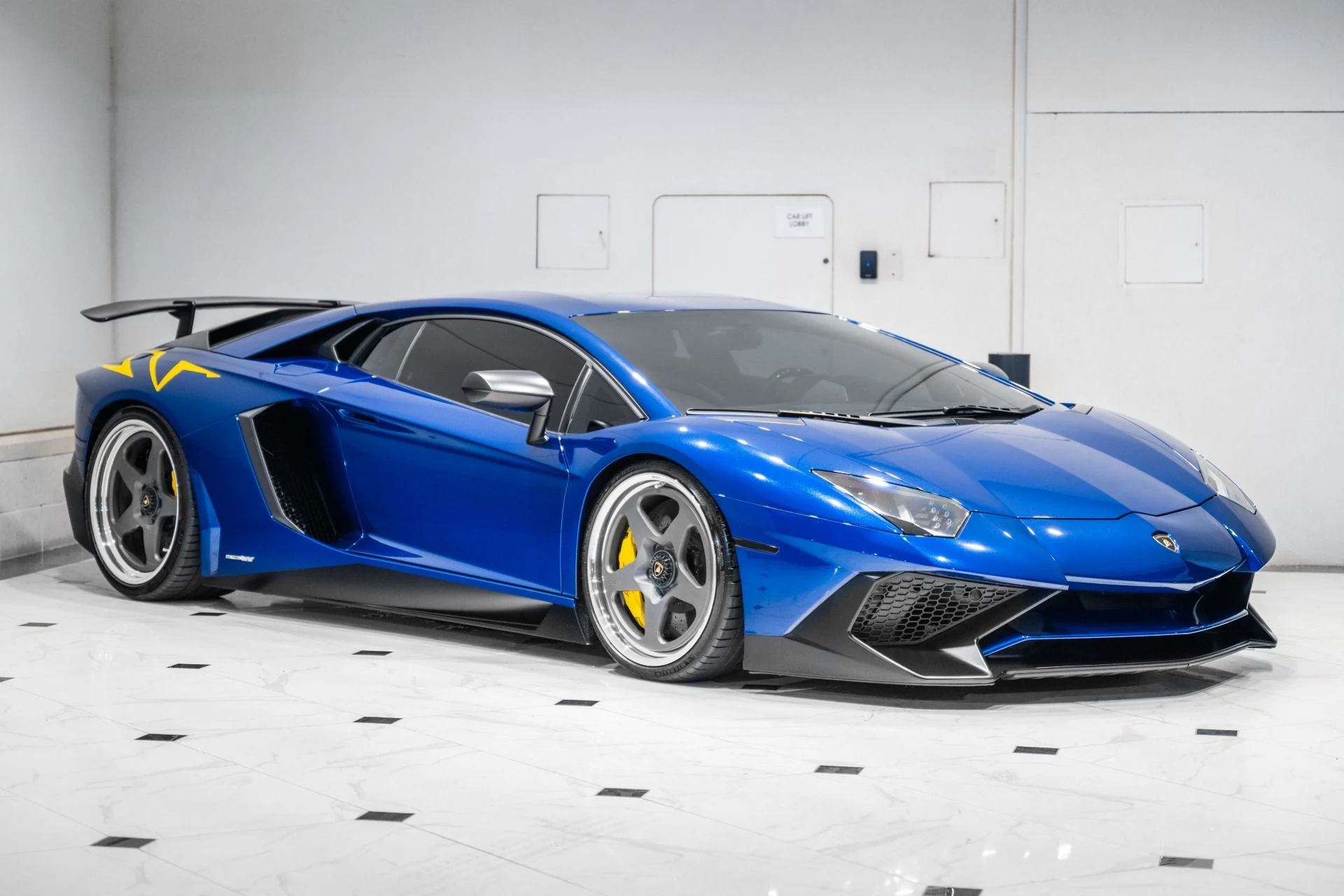 mph002_594210639_Used_2016_Lamborghini_Aventador_LP_750_4_SV_Coupe_1783114445_69c90eddcb