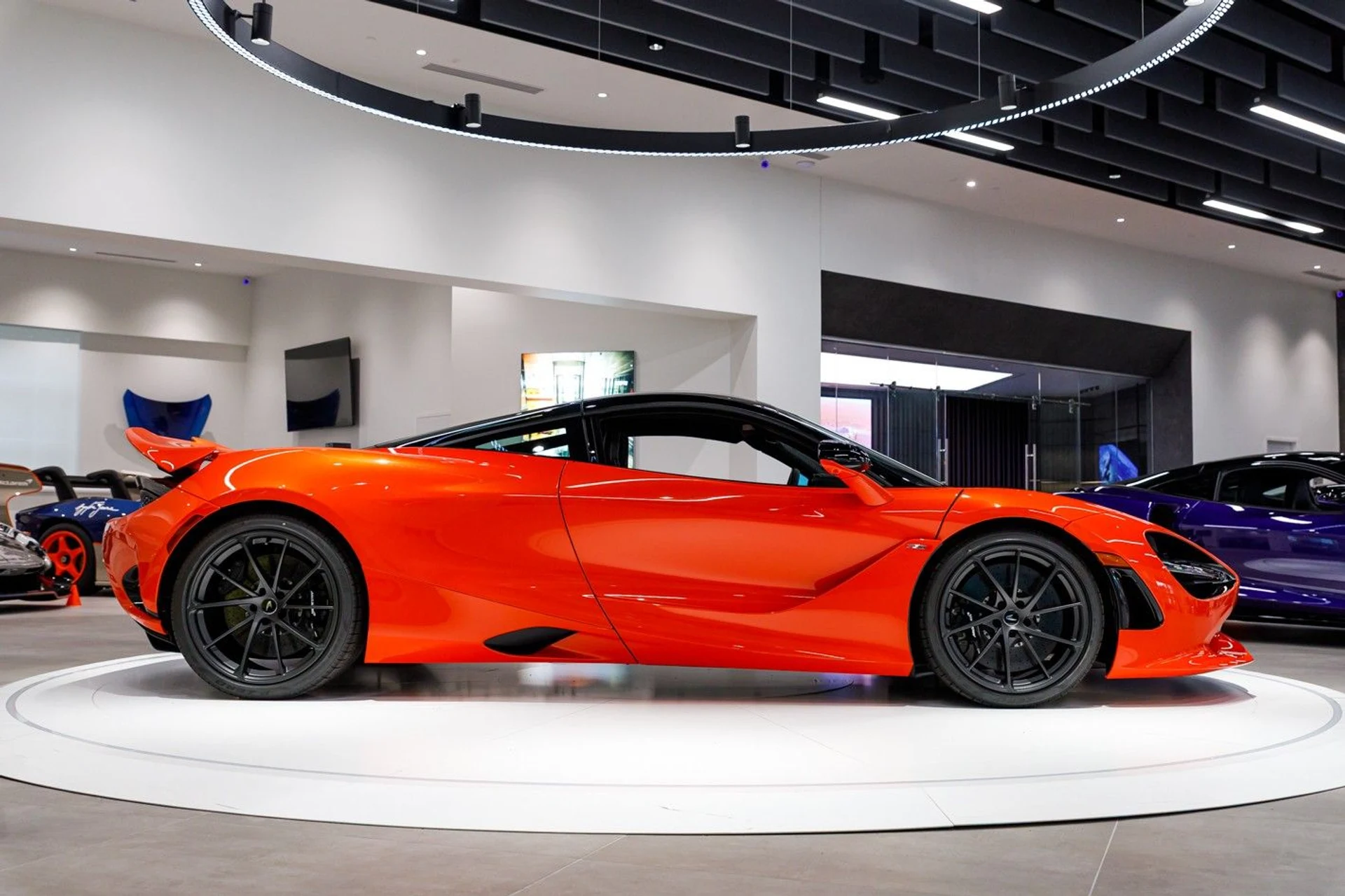 mph002_595209872_628_p3_l_8d12fa7bb0