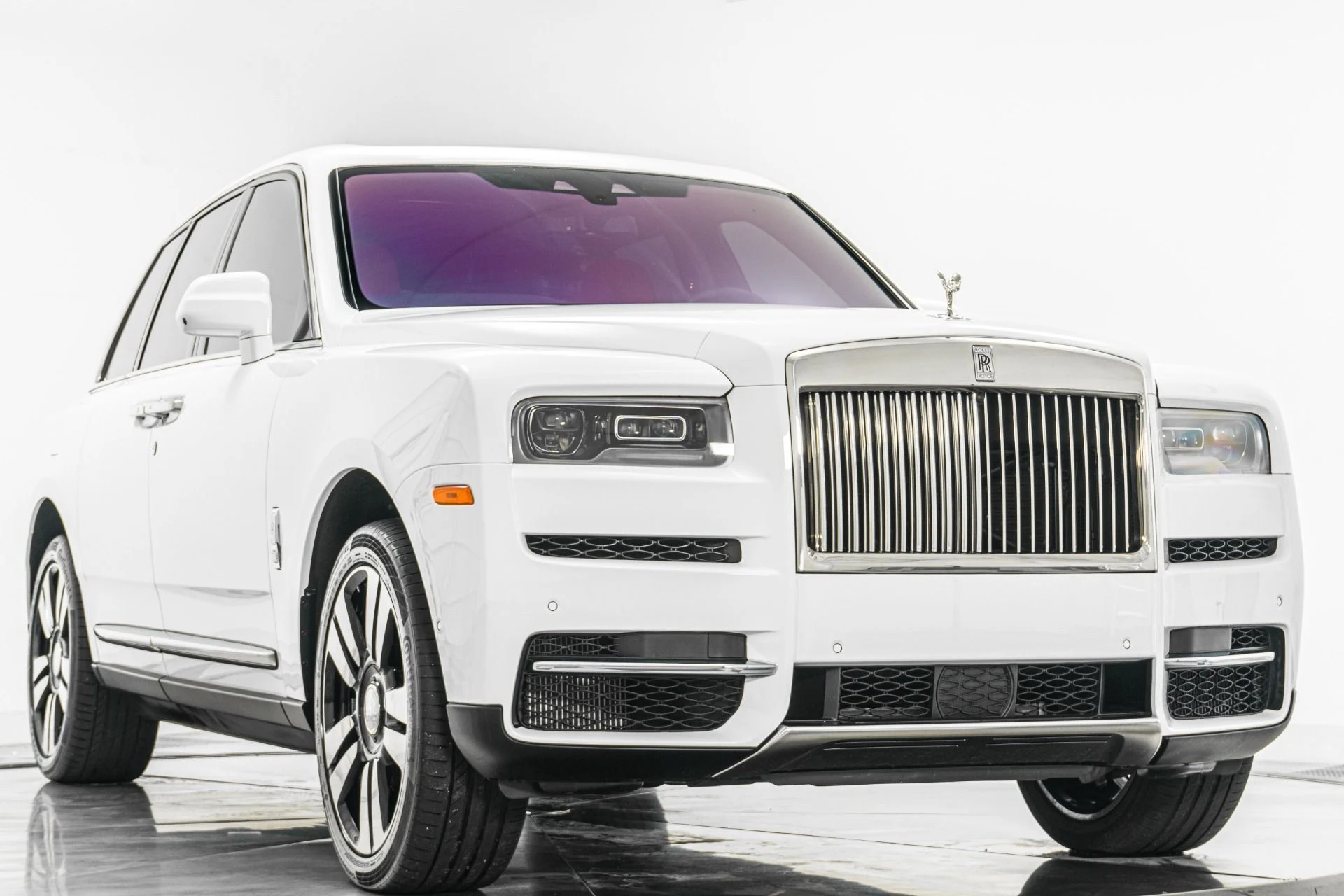 mph002_597601322_Used_2024_Rolls_Royce_Cullinan_Shooting_Star_Headliner_Picnic_Tables_Low_Miles_1772230993_de92ba9b00