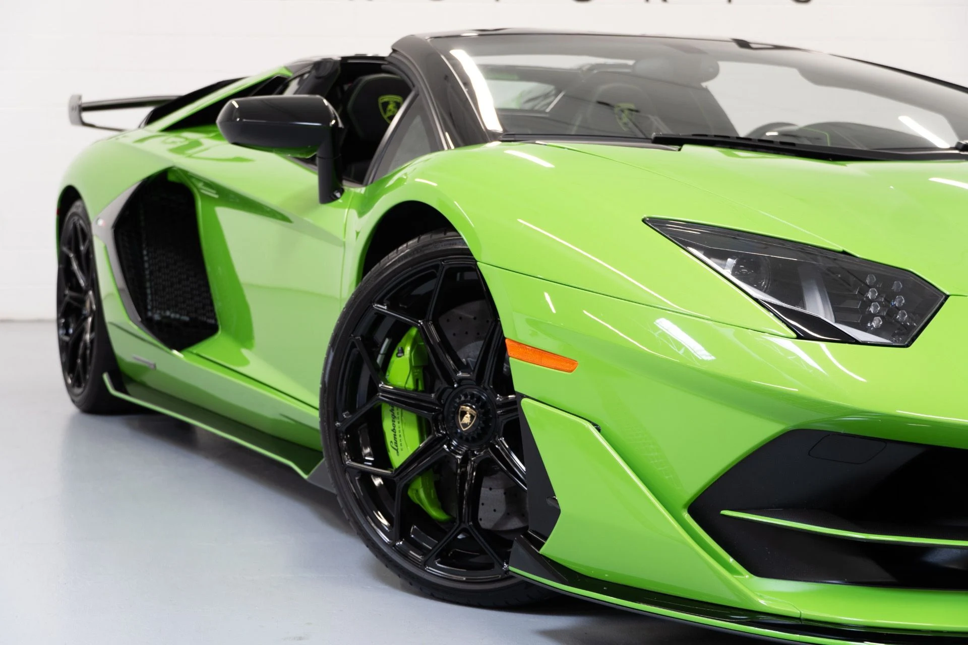 mph002_599074944_Used_2021_Lamborghini_Aventador_LP_770_4_SVJ_1753475131_d4c50759df