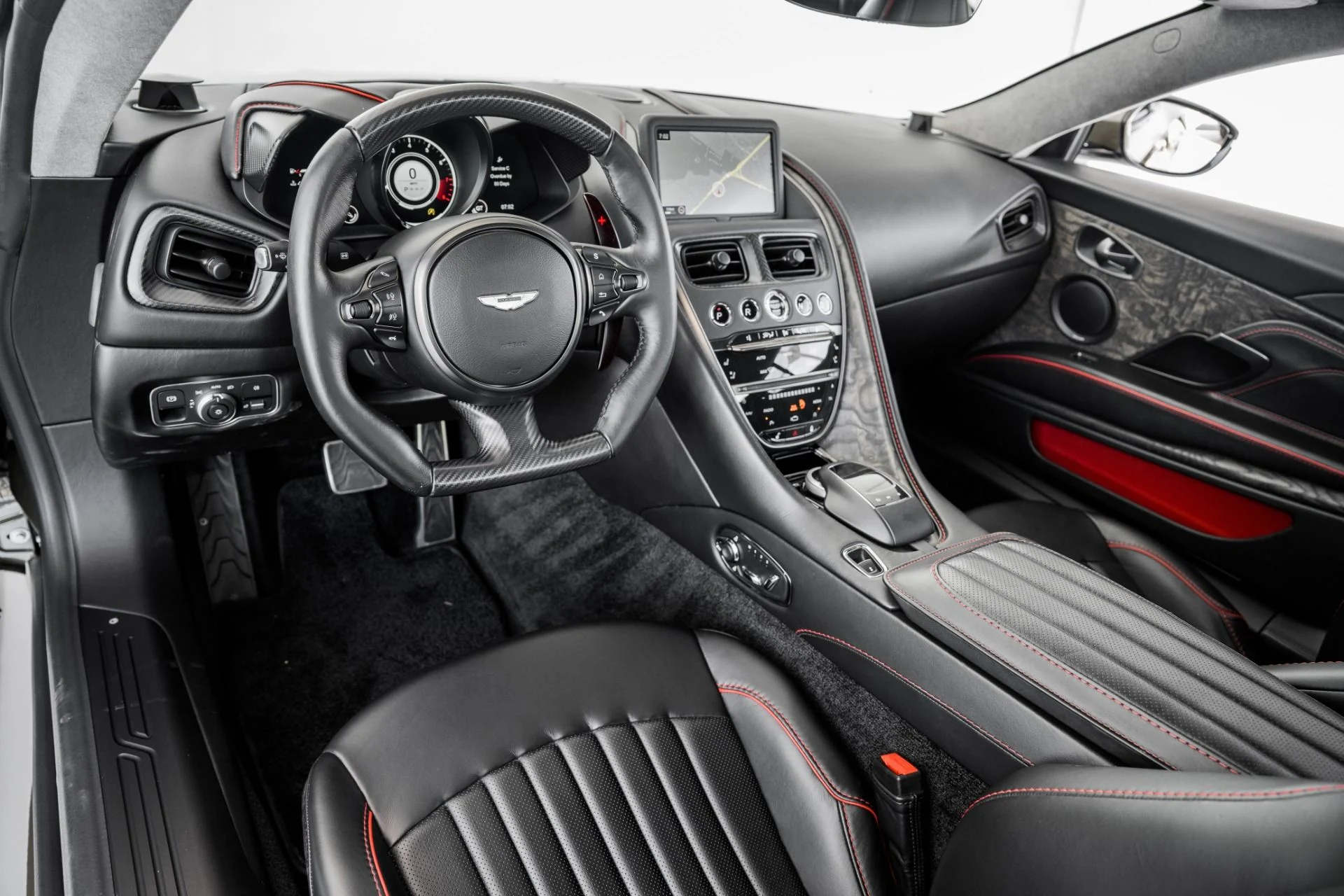 mph002_605299954_Used_2020_Aston_Martin_DBS_Superleggera_007_OHMSS_Edition_1679175725_5b764e5a15