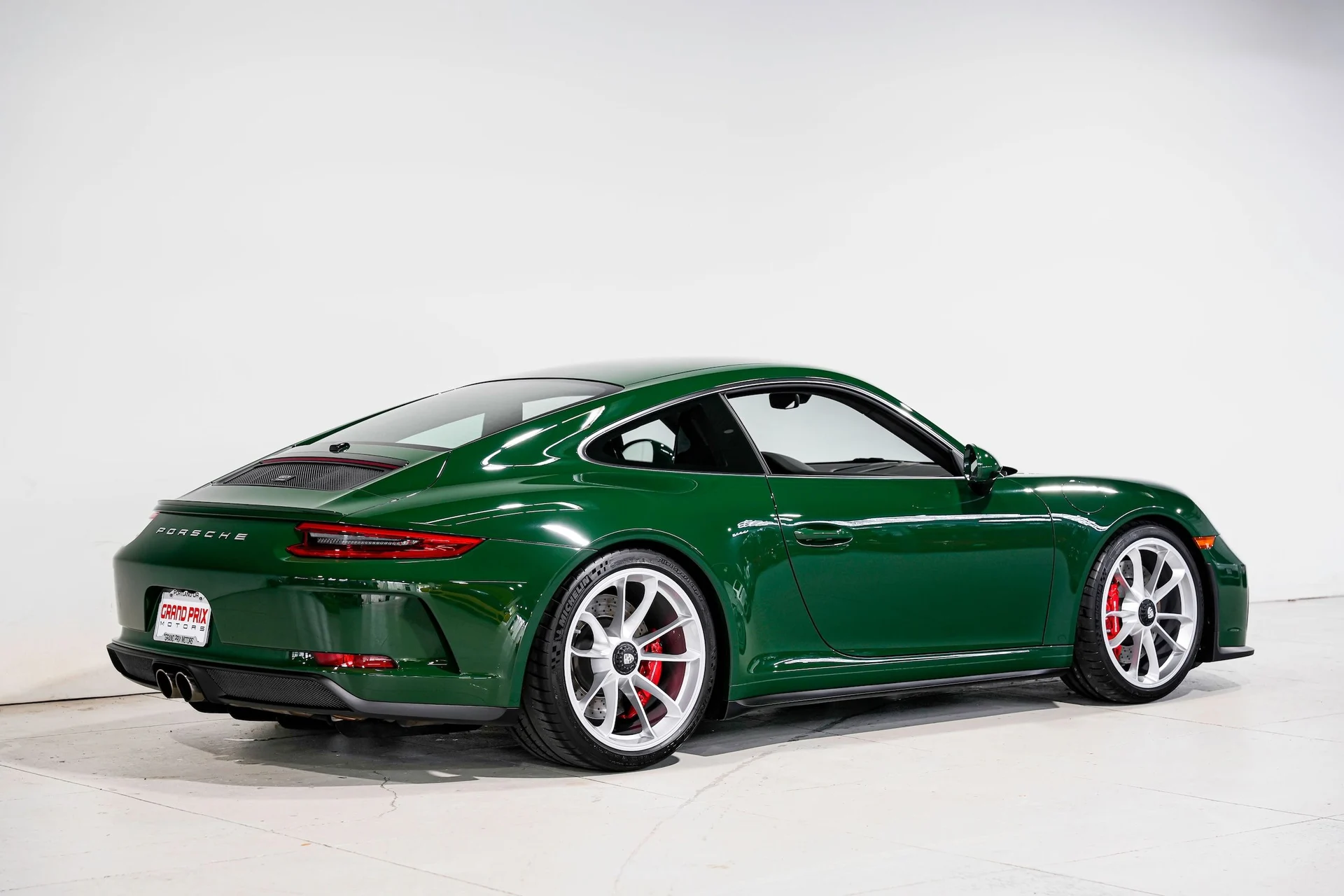 mph002_605822219_72545939dd2a3b9b8c767db41985e5eex_a17a1586a6