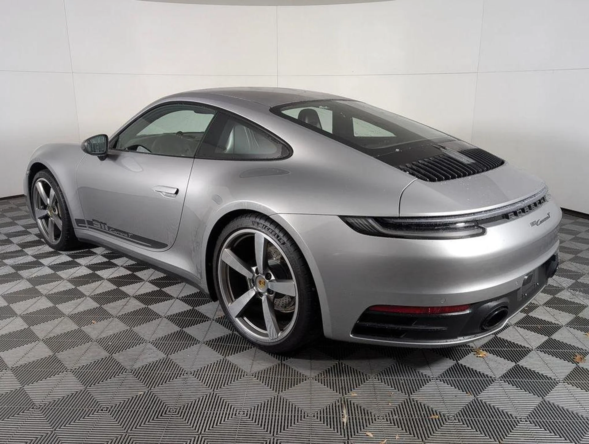 mph002_607854689_d_Ju_P9_LI_Wu_UO_Quehm_MZS_7v_AIR_Ixg_98c5742e10