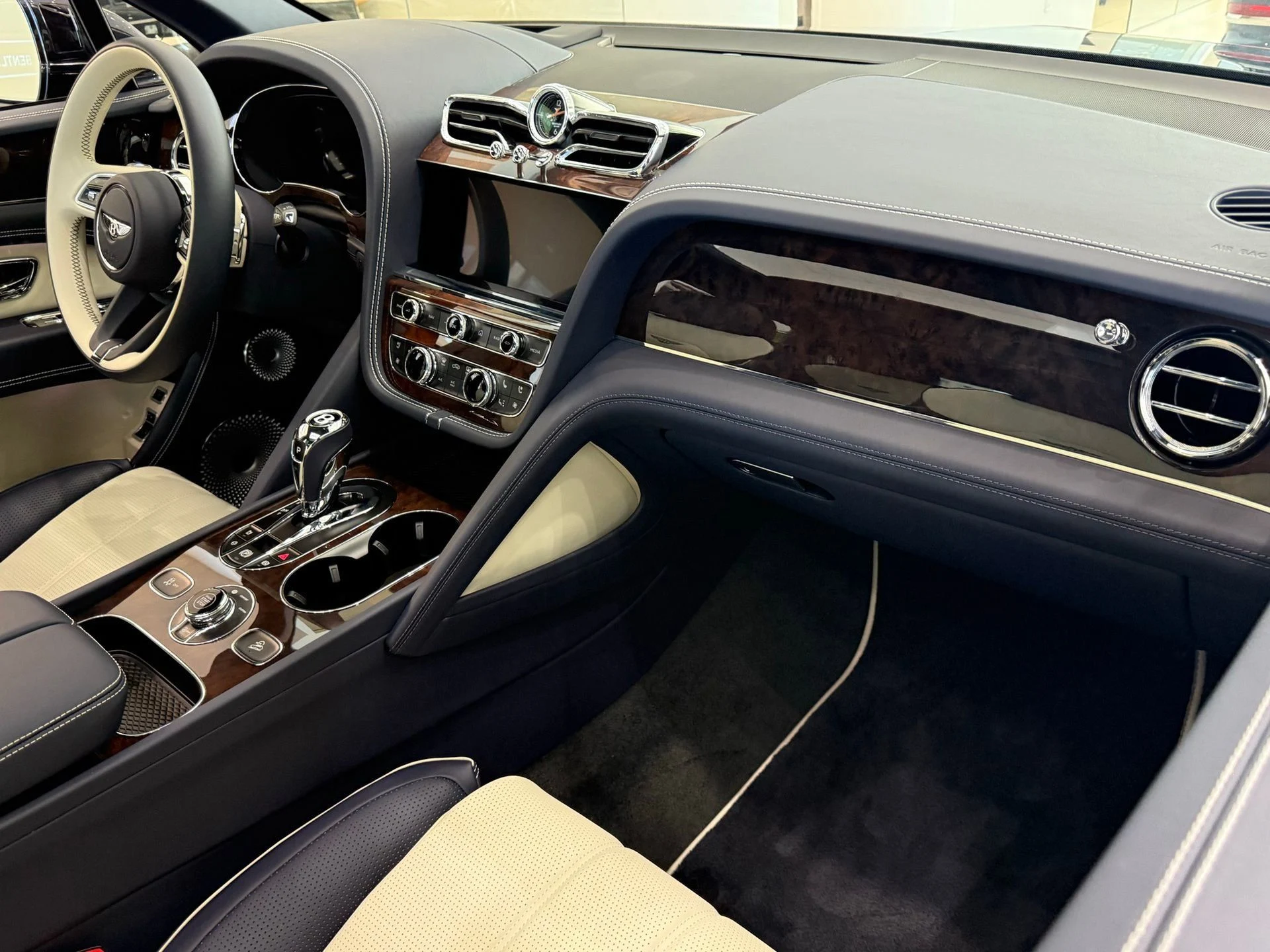 mph002_612786191_436b12f803534fdda877bd59fccaaf30_1bb6c16525