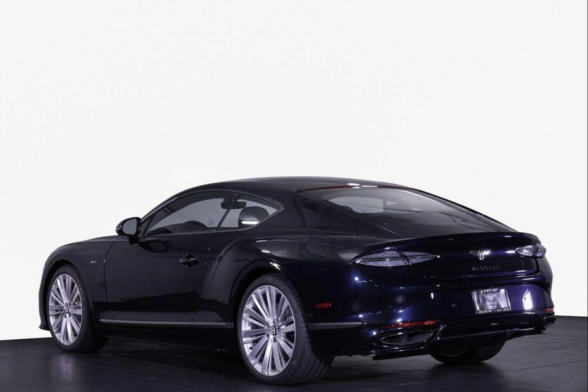 mph002_613799281_Gr_EA_5107sq_PE_Umysf_G_Hn_F2_Slz1w_f3d9d4abe3