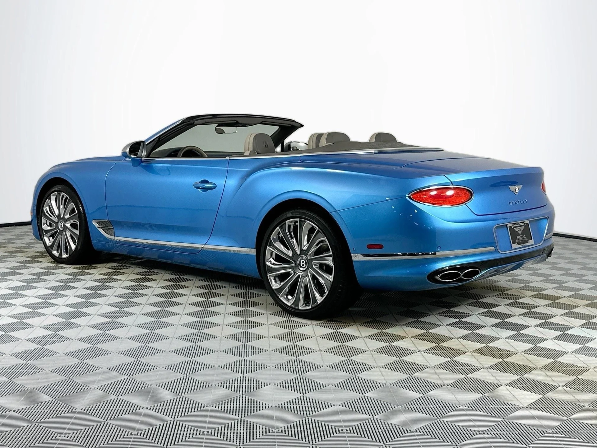 mph002_615155210_3_6cd760f2ac