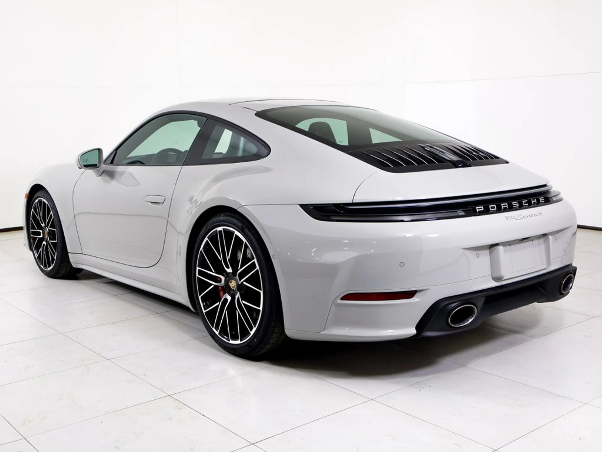 mph002_617440835_b9698ac0c921f5d9fa1ae6158003febax_e7e98127c5