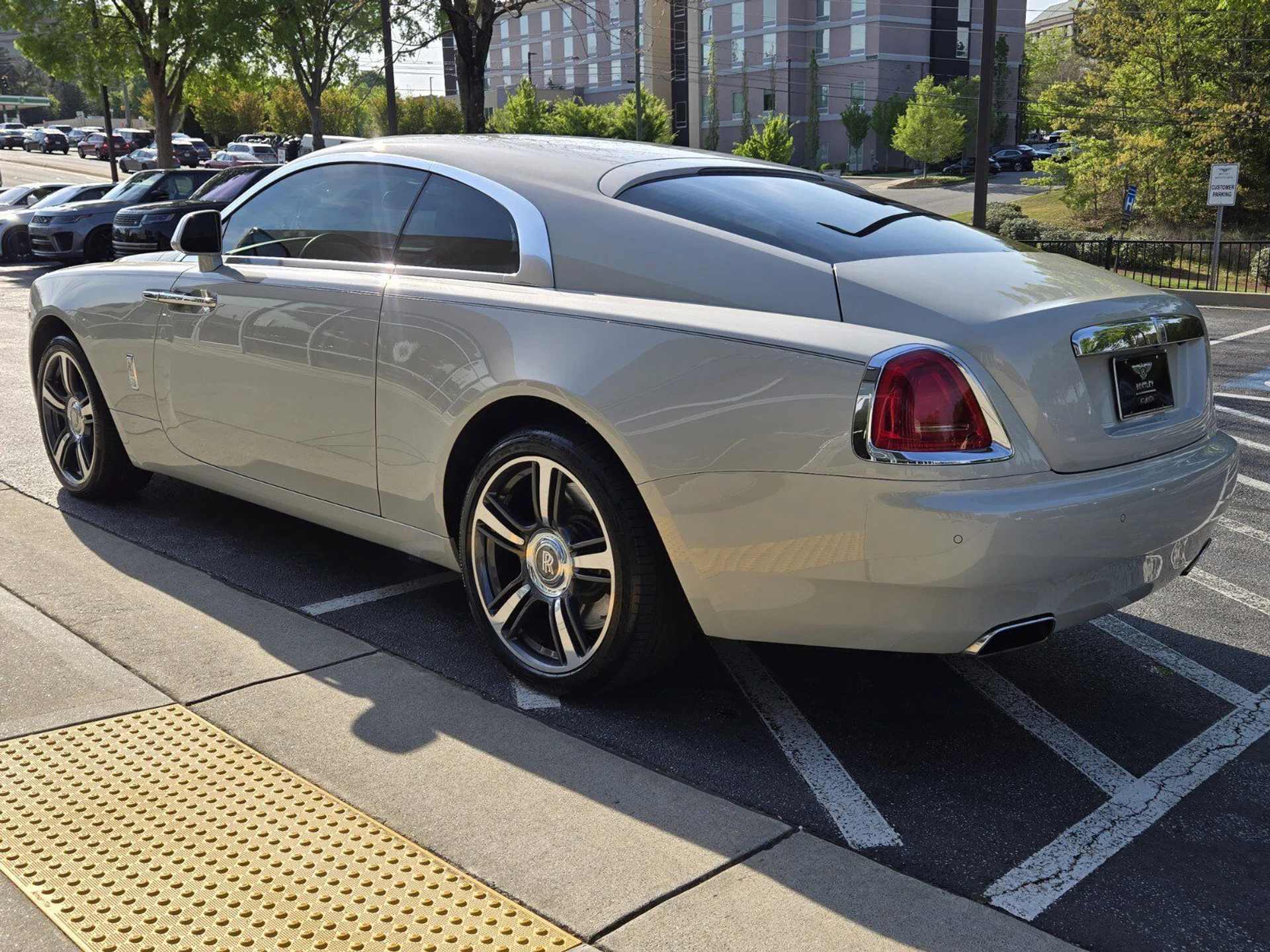 mph002_619954877_4c18bfe09160487082ec2658daf2f154x_a9598d0266