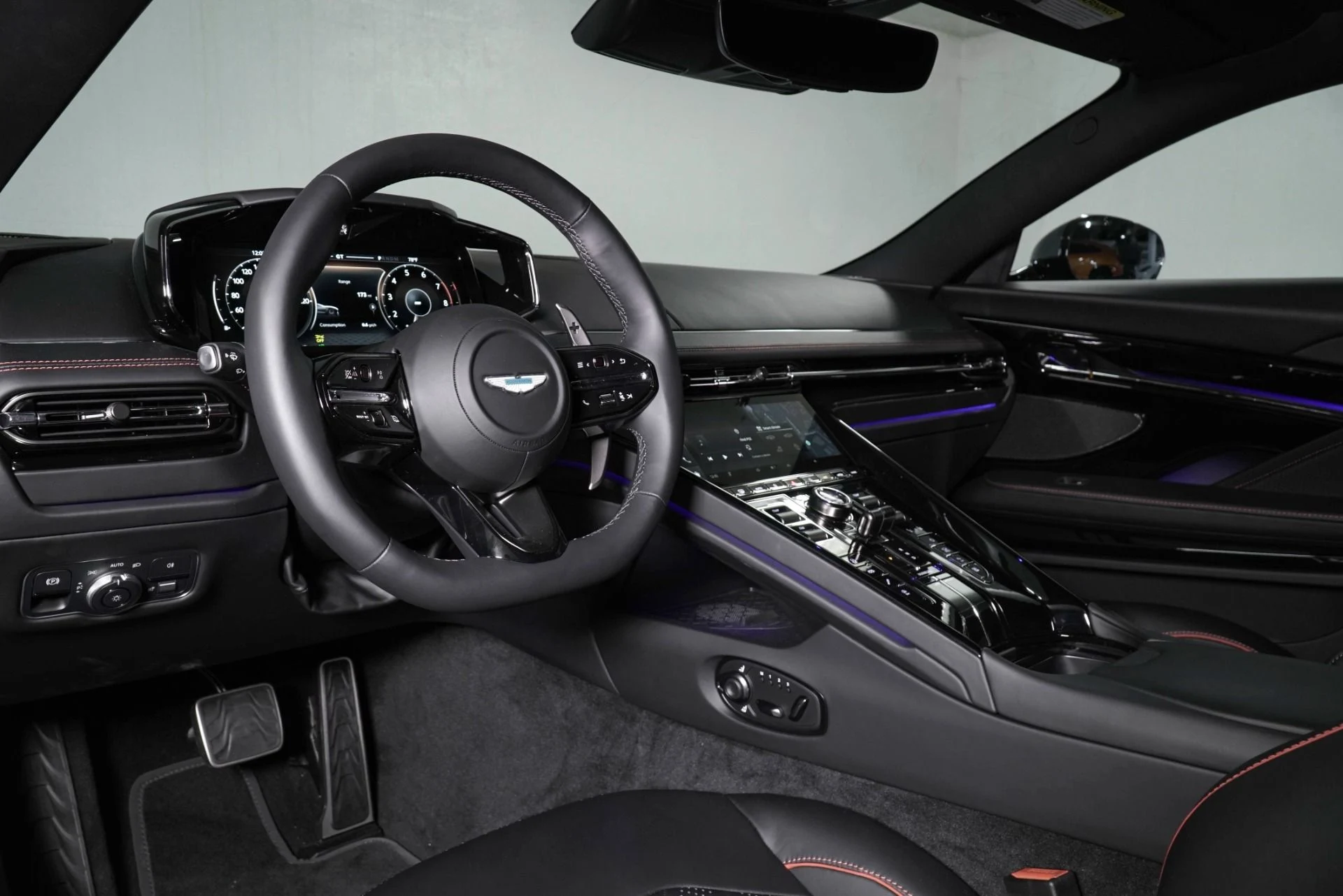 mph002_623602045_New_2026_Aston_Martin_DB_12_1789055104_8efcdade5e