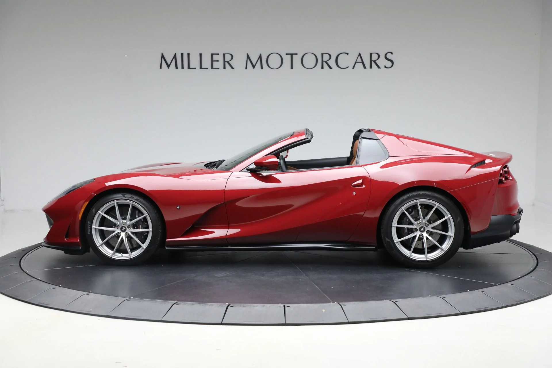mph002_636069936_Used_2022_Ferrari_812_GTS_1760729504_7dfacbe22a
