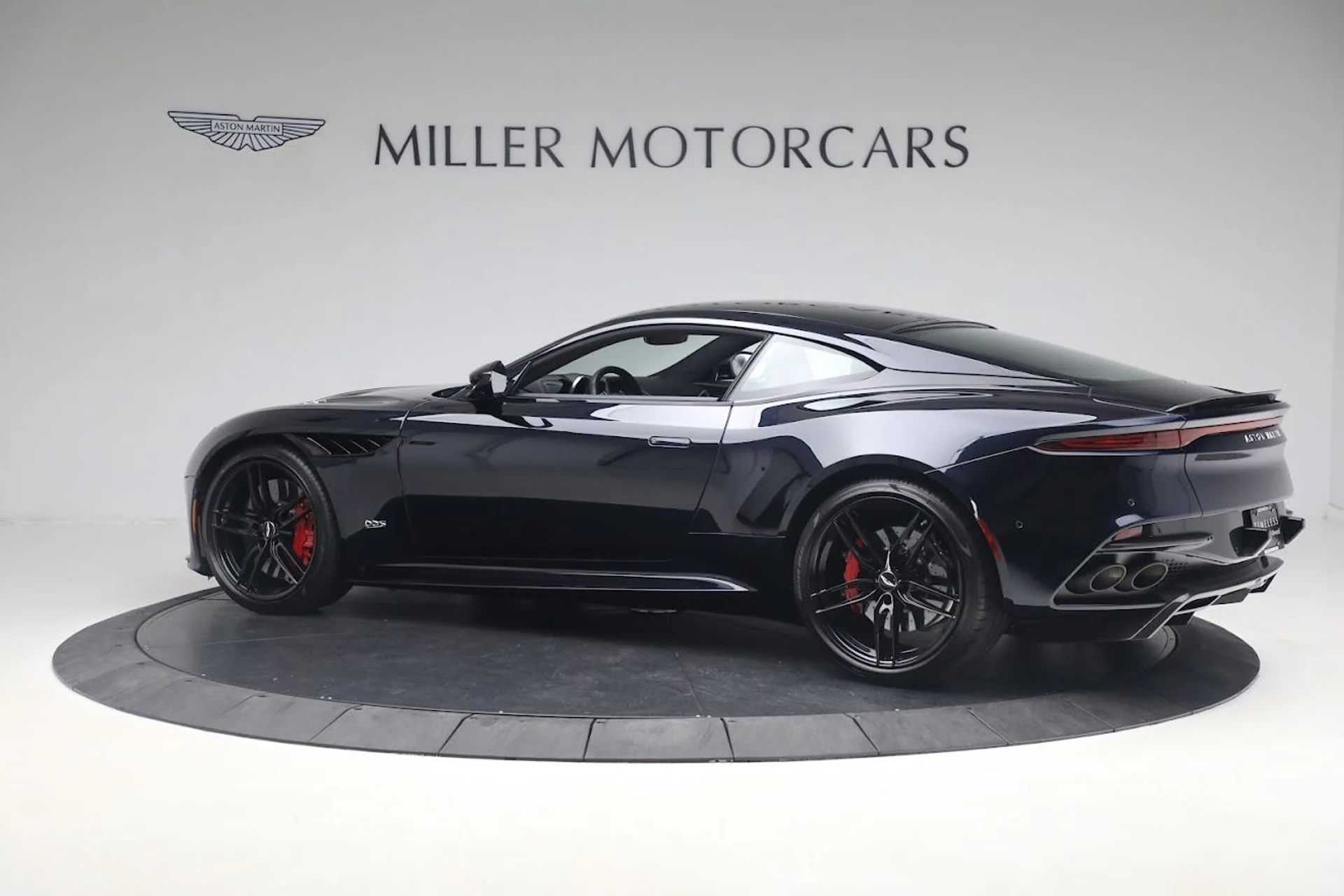 mph002_641226532_Used_2019_Aston_Martin_DBS_Superleggera_1688394544_47cd15edbc