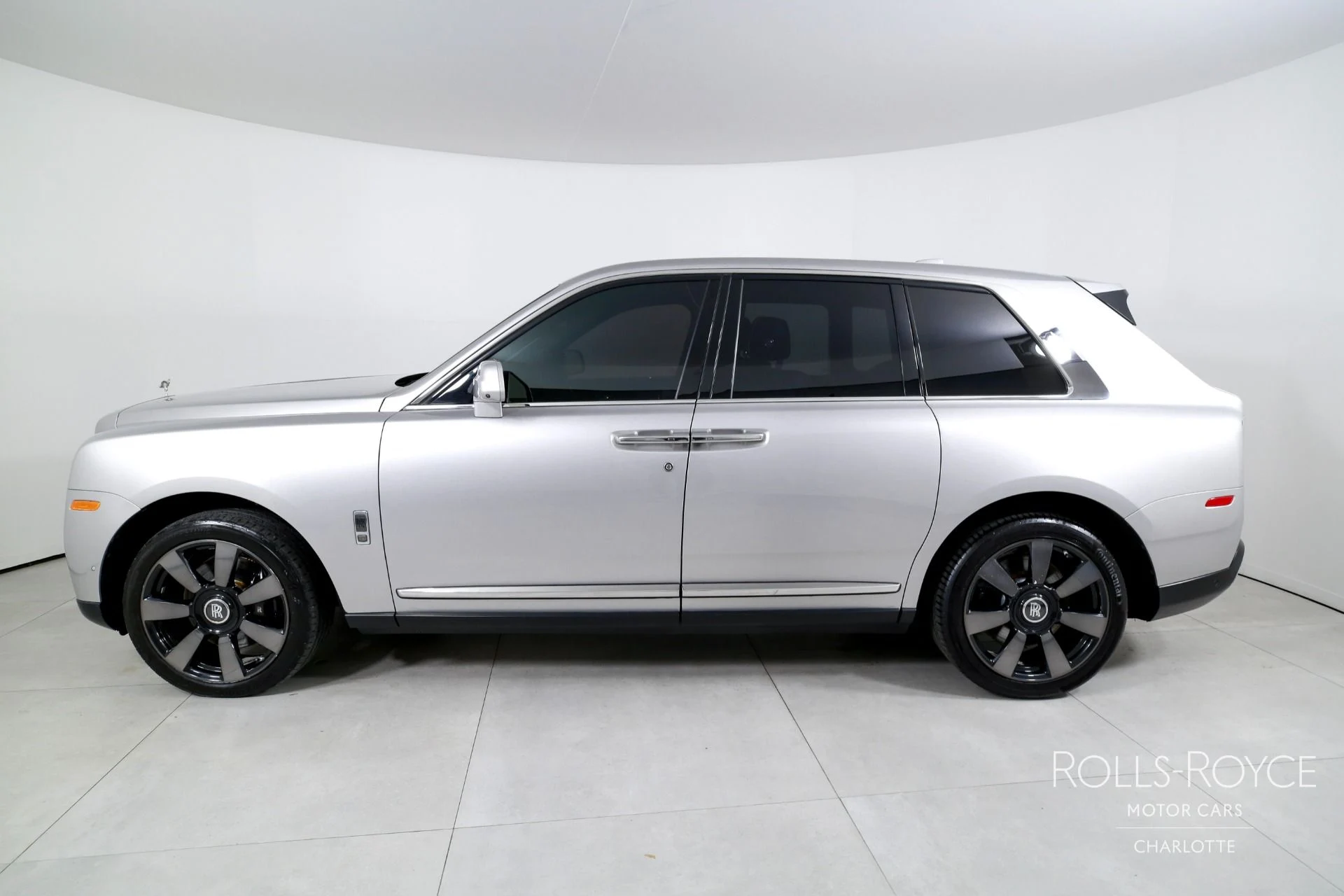 mph002_648303866_Used_2021_Rolls_Royce_Cullinan_1771363967_3095905970