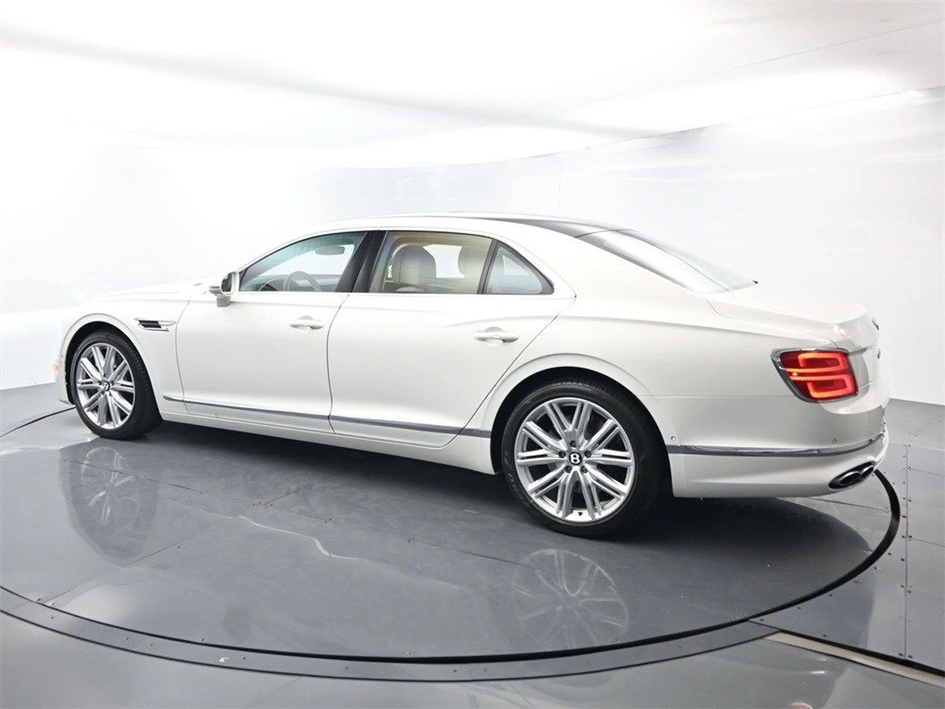 mph002_660798358_39ccdf9583a4c013ff691d4d61e47b4fx_26c0b199a8