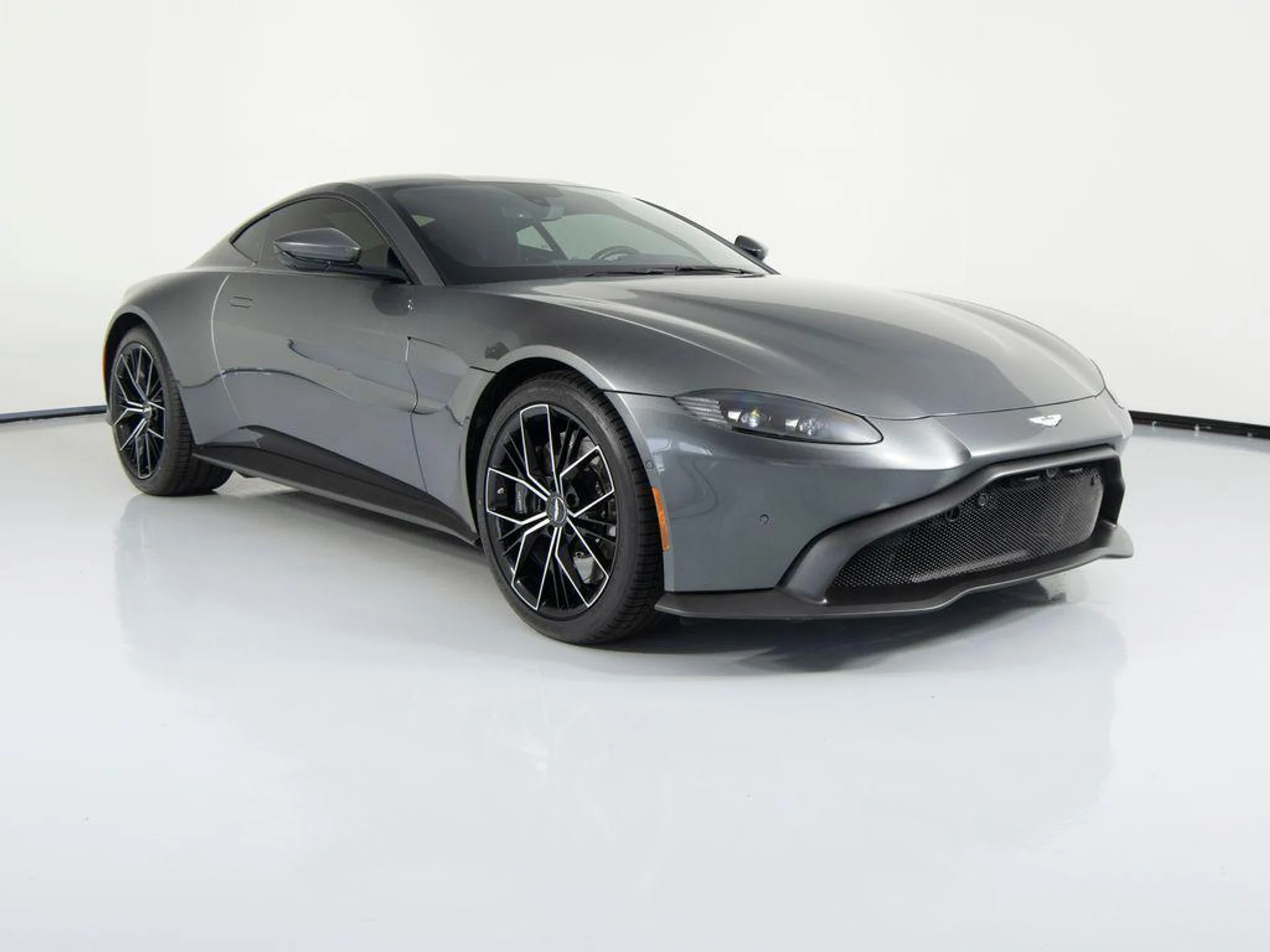 mph002_66749191_f_O6z_TVS_Ni_Yv_J6_QZ_9_V6_Z6_p_WF_9pk_d02b22d599