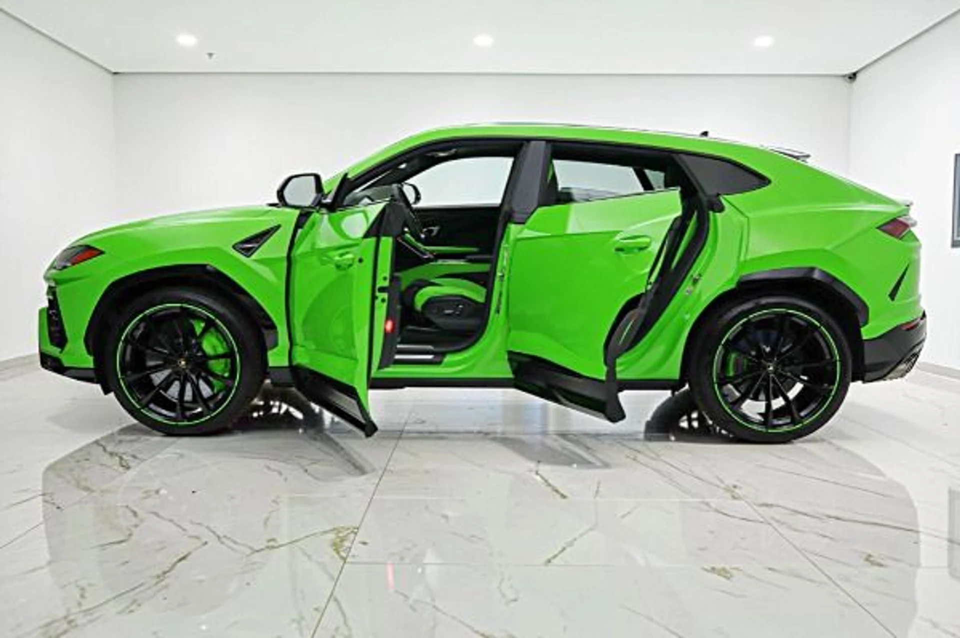 mph002_67641529_Used_2021_Lamborghini_Urus_SELEZIONE_PRE_OWNED_CERTIFIED_67480cf24c