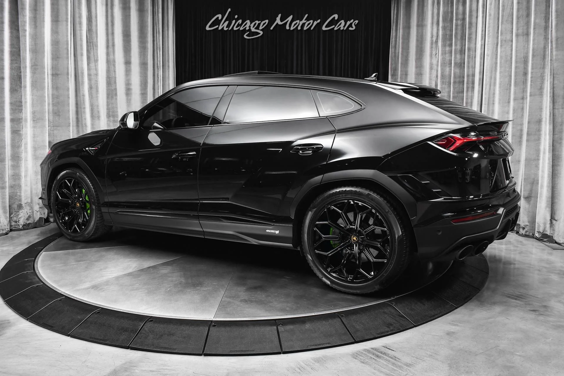 mph002_681080909_13420_p3_l_5871afd294