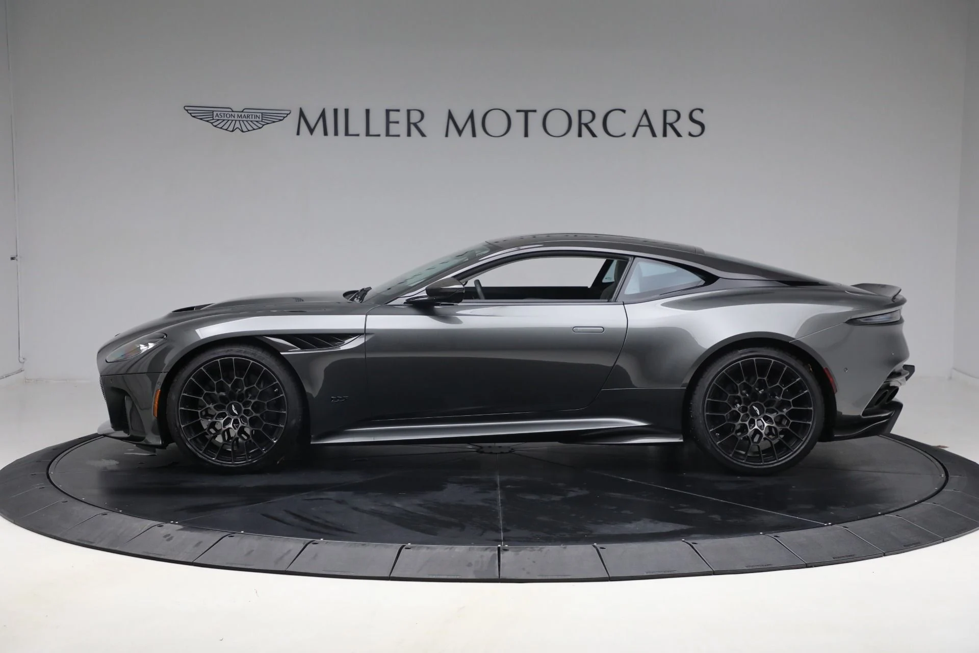 mph002_684609347_Used_2023_Aston_Martin_DBS_770_Ultimate_78b9cc4f31