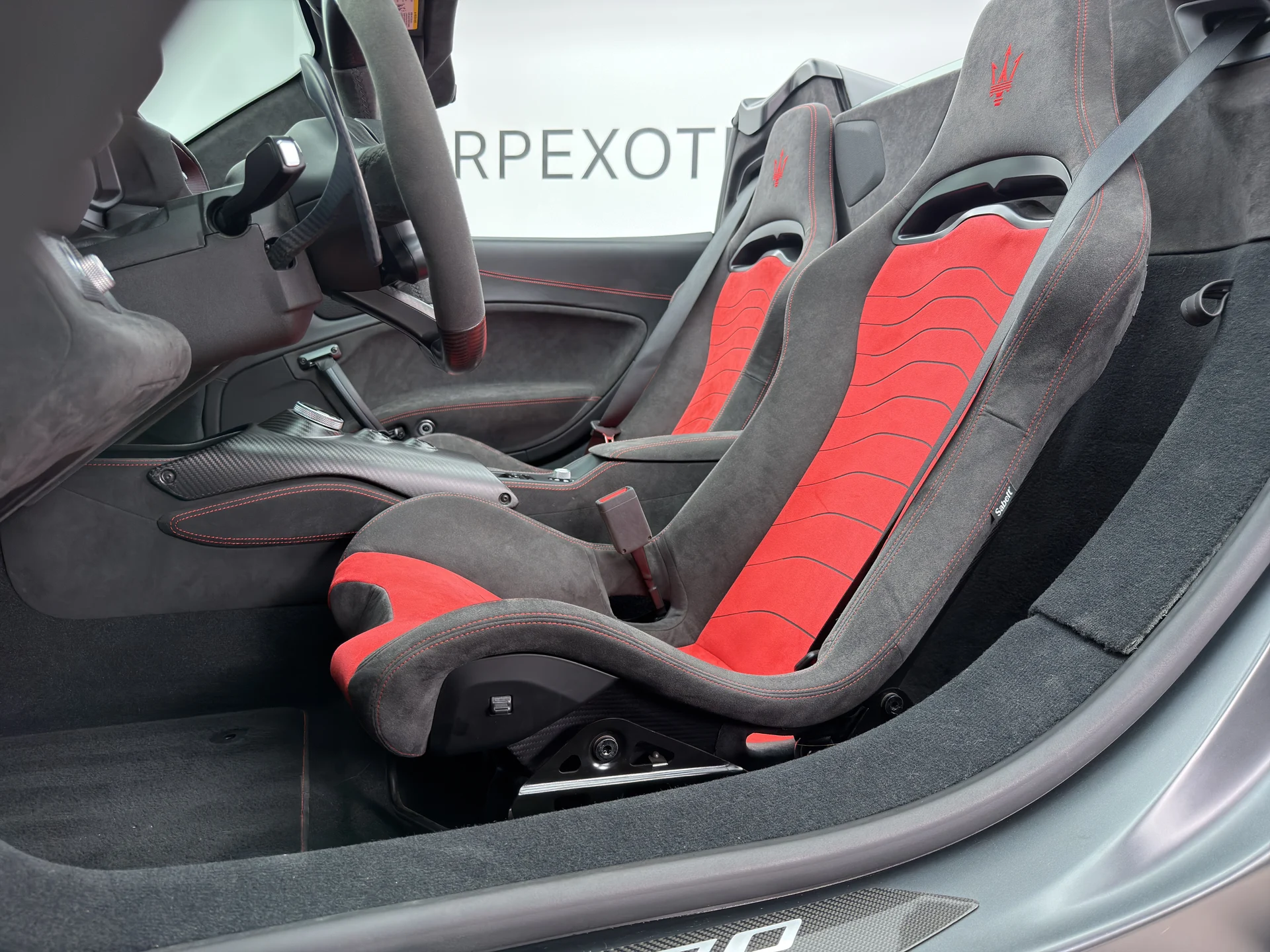 mph002_68749640_PR_034_interior_002_cf1a256e85