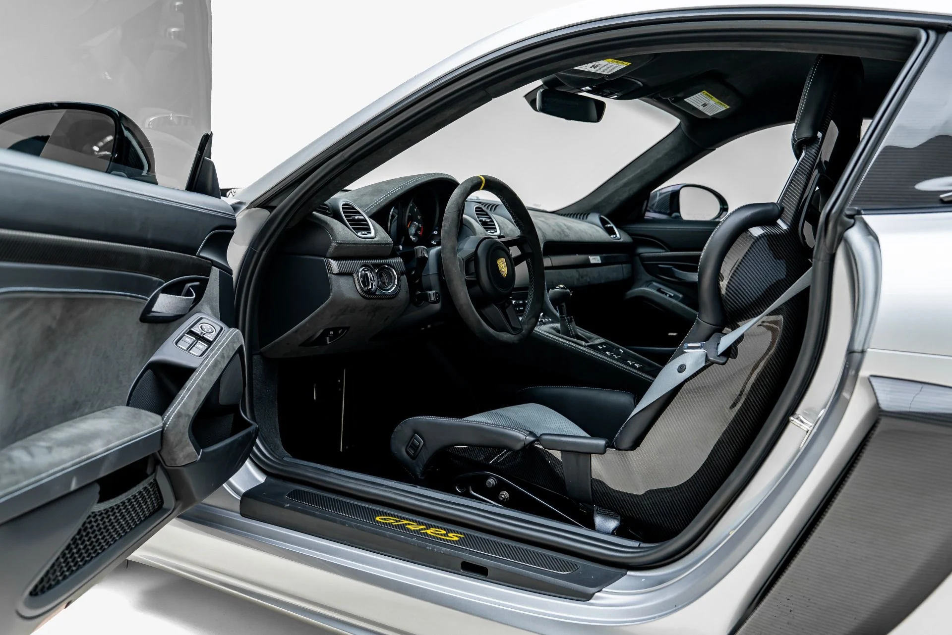 mph002_695935737_Used_2023_Porsche_718_Cayman_GT_4_RS_1785194035_358e97b127