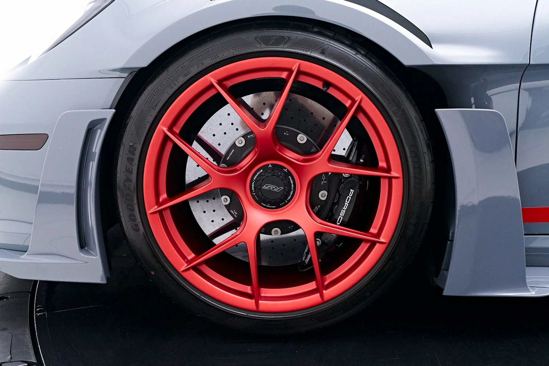 mph002_697913382_Used_2024_Porsche_911_GT_3_RS_1740721755_65b4add7b0