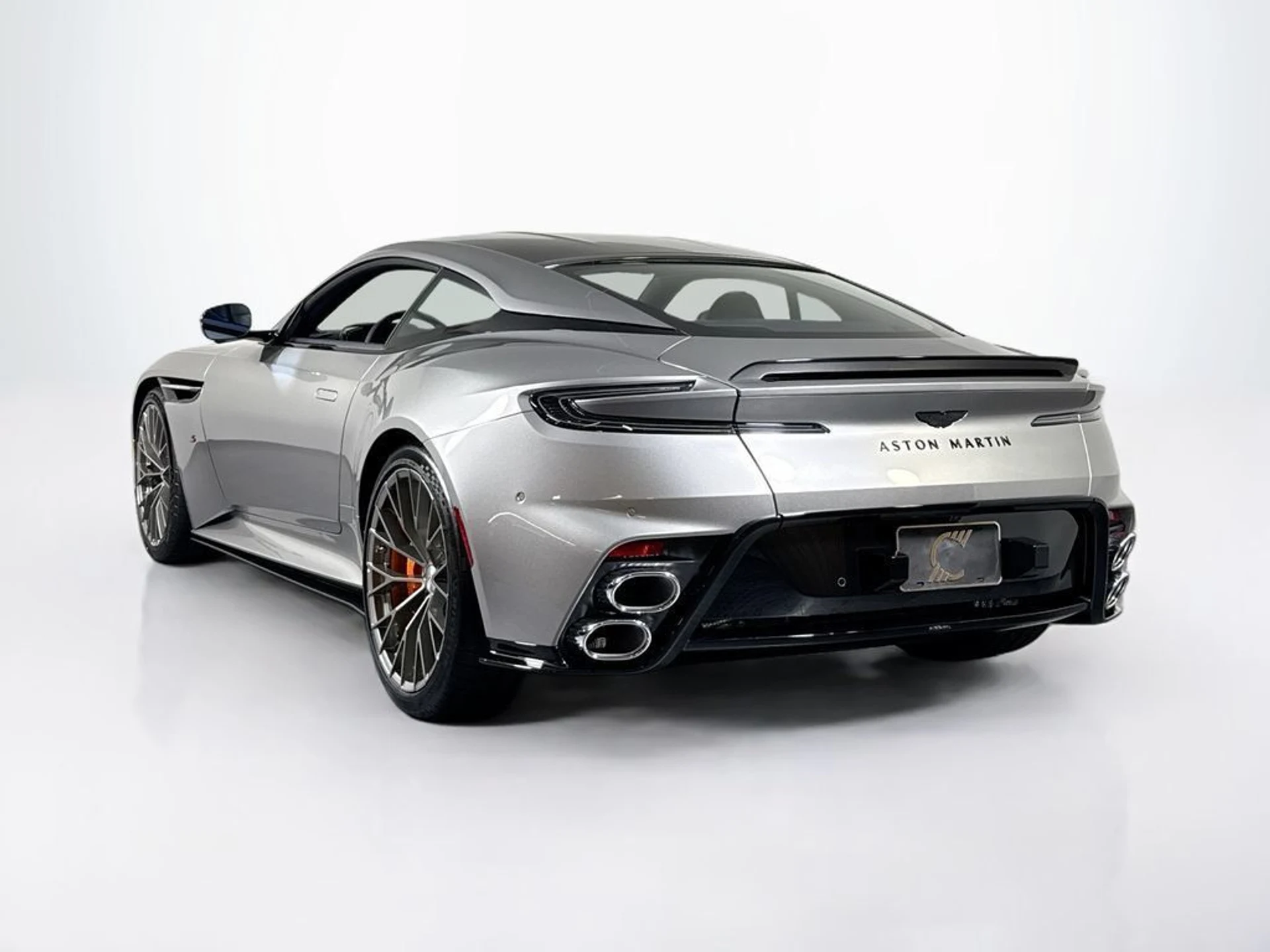 mph002_705386532_new_2026_aston_martin_db12_11350_23038289_3_1024_6fdd4e35f5