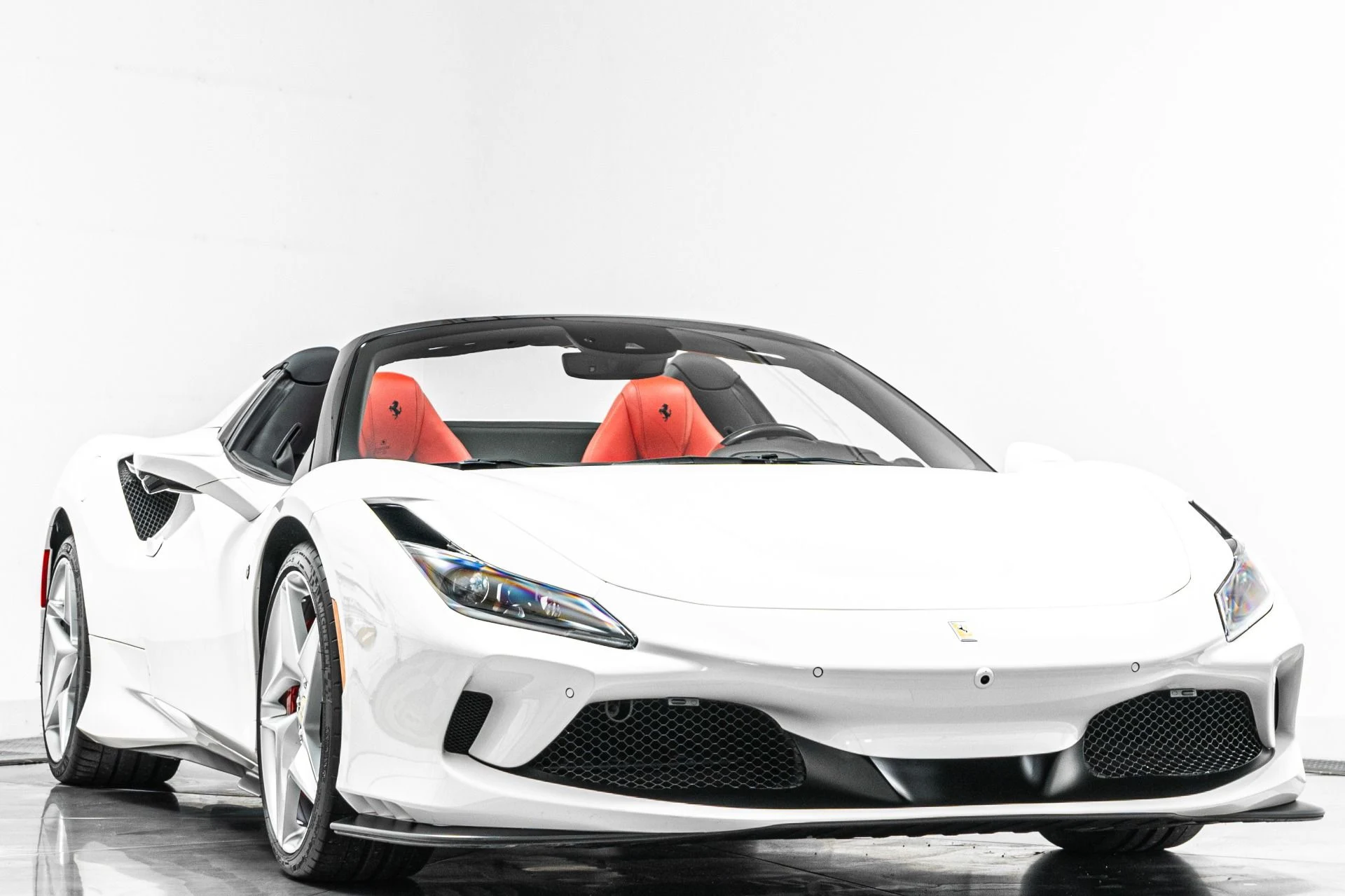 mph002_705502389_Used_2023_Ferrari_F8_Spider_Low_Miles_Two_Tone_Paint_Carbon_Driving_Zone_Passenger_Display_1789405204_085c199beb