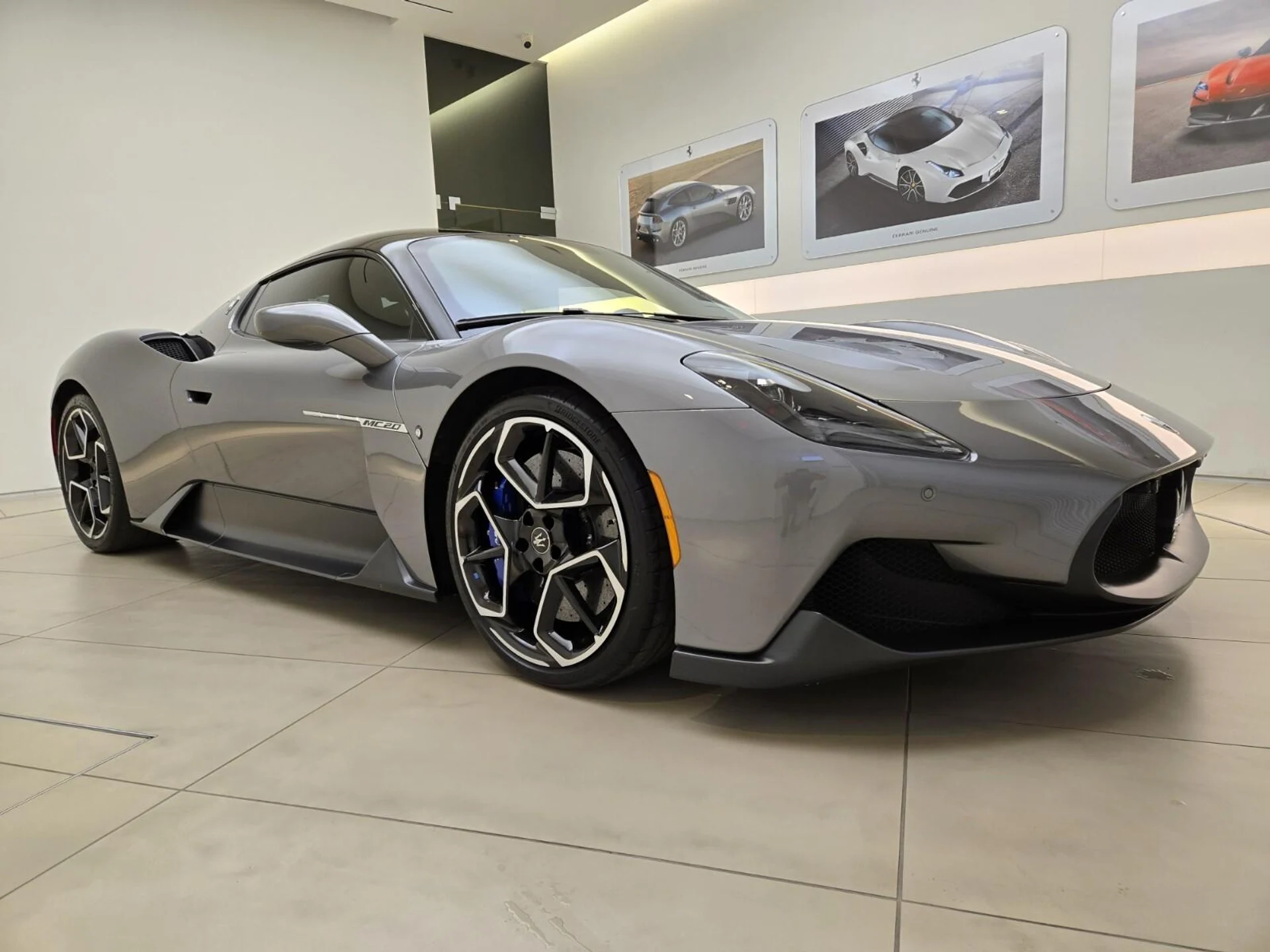 mph002_706065765_Used_2022_Maserati_MC_20_1767077615_49cda69740