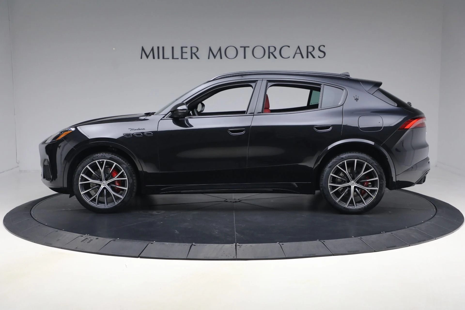 mph002_714292442_New_2026_Maserati_Grecale_Modena_1768426057_42a8ea46a5