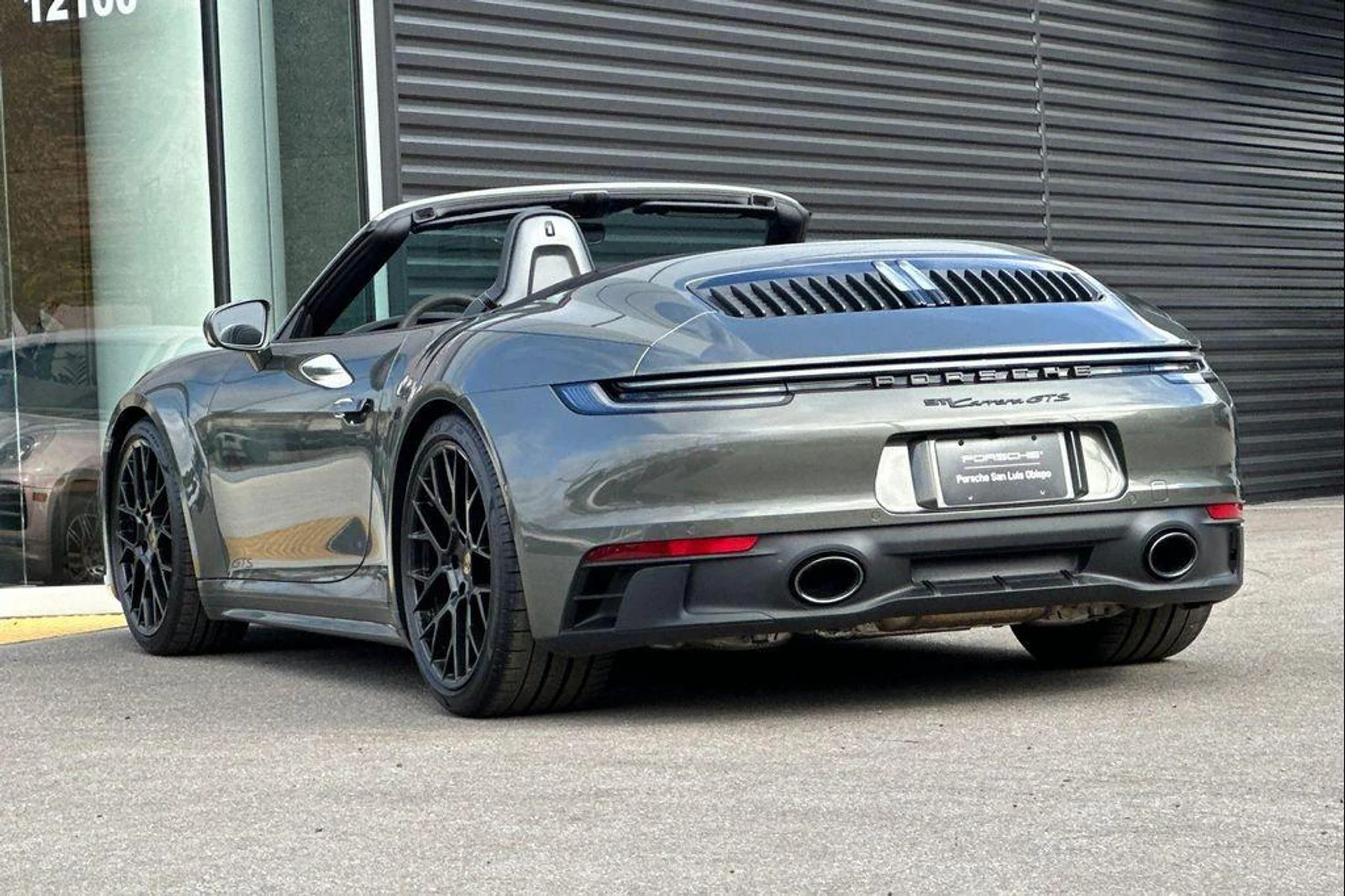 mph002_717680461_Y91_Npg1_U_Ub_Cxb_BWI_8yj_Q395g_G_g_239052494b