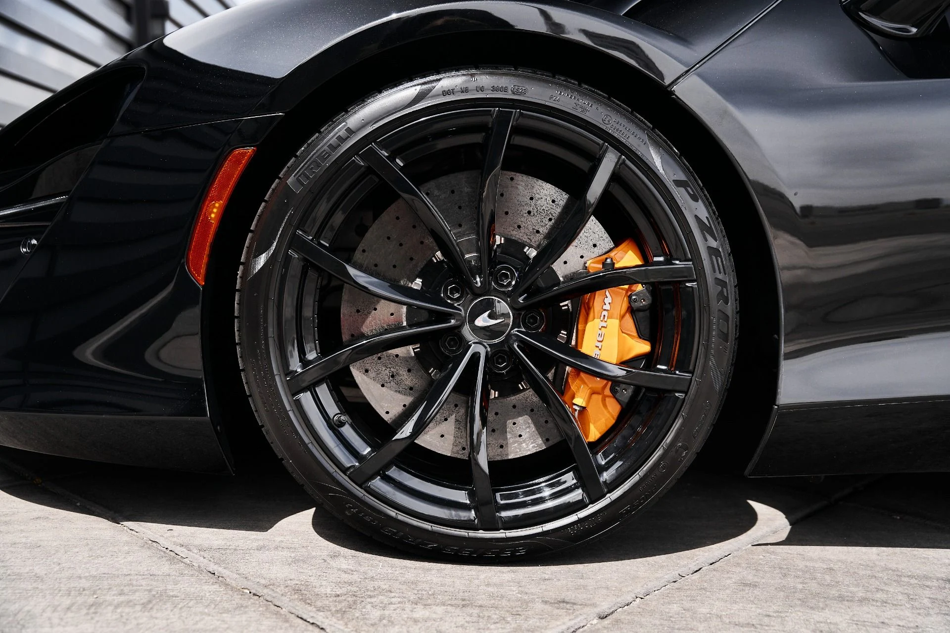 mph002_718232092_Used_2024_Mc_Laren_Artura_1775583286_70af380f7e