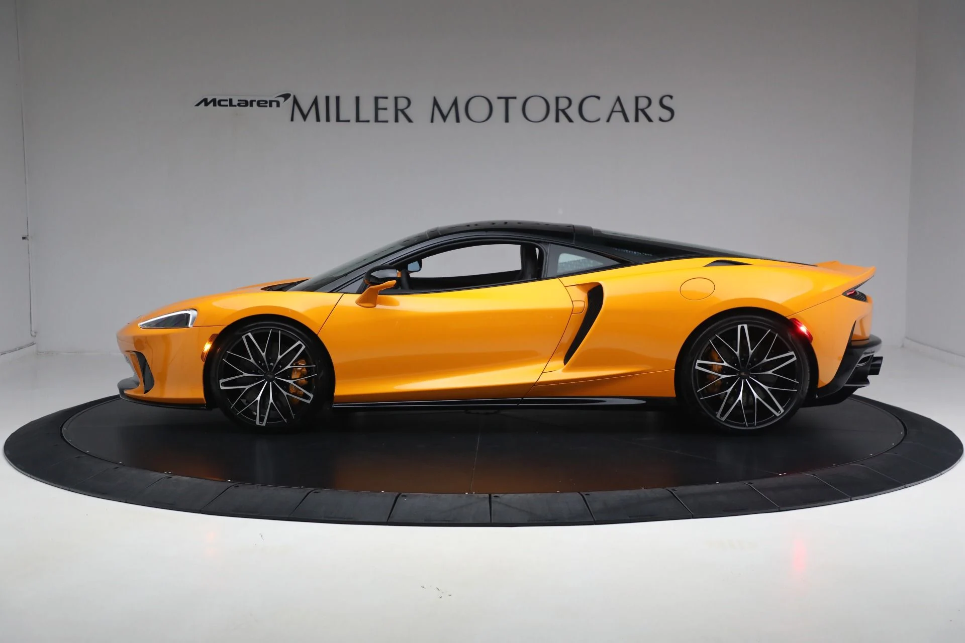 mph002_721445831_Used_2025_Mc_Laren_GTS_82cb82028b