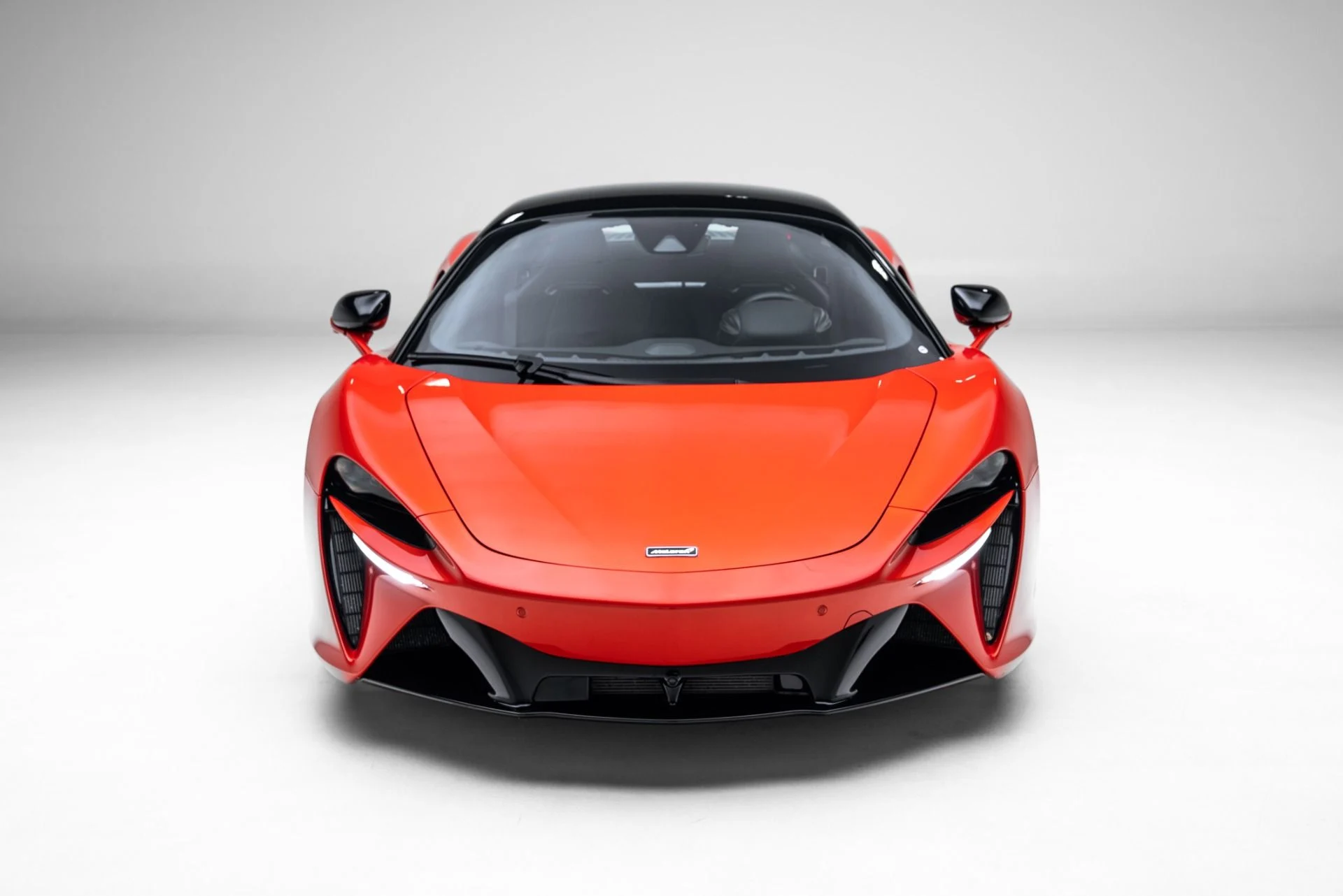 mph002_723150217_Used_2024_Mc_Laren_Artura_1774465239_886a00353f