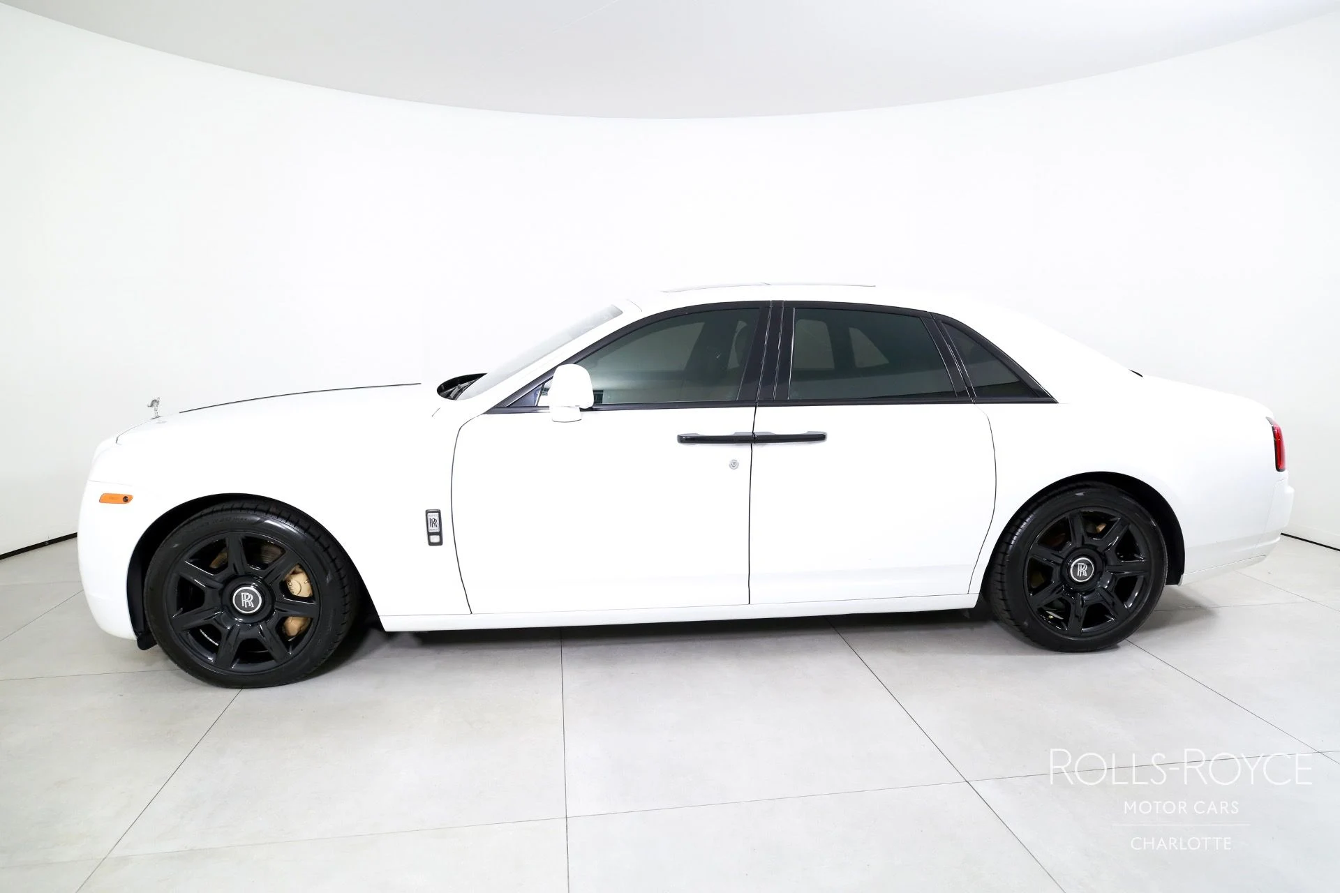mph002_725997571_Used_2014_Rolls_Royce_Ghost_1757714696_decd597b53