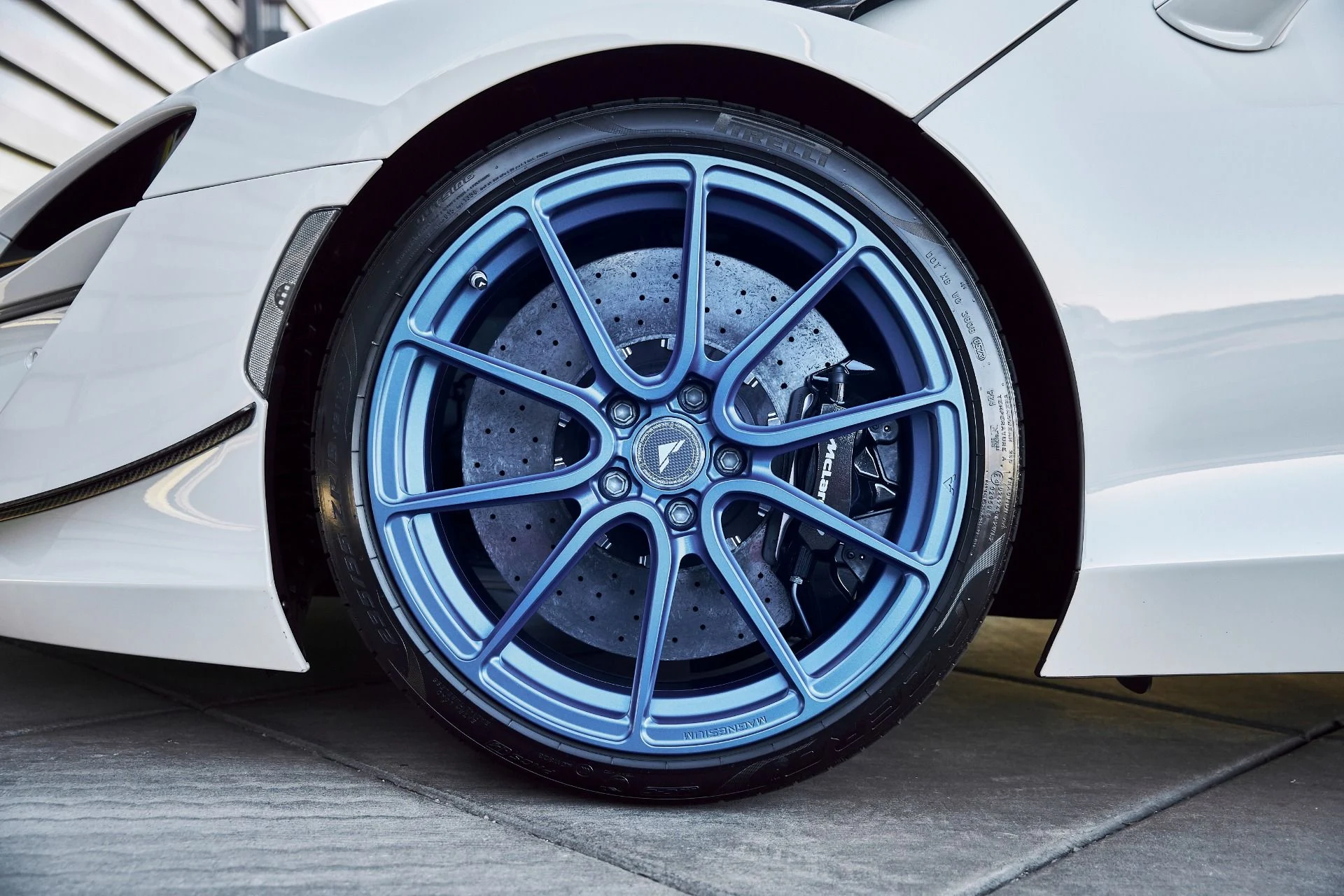 mph002_733628769_Used_2023_Mc_Laren_Artura_1773773863_acc833b40c