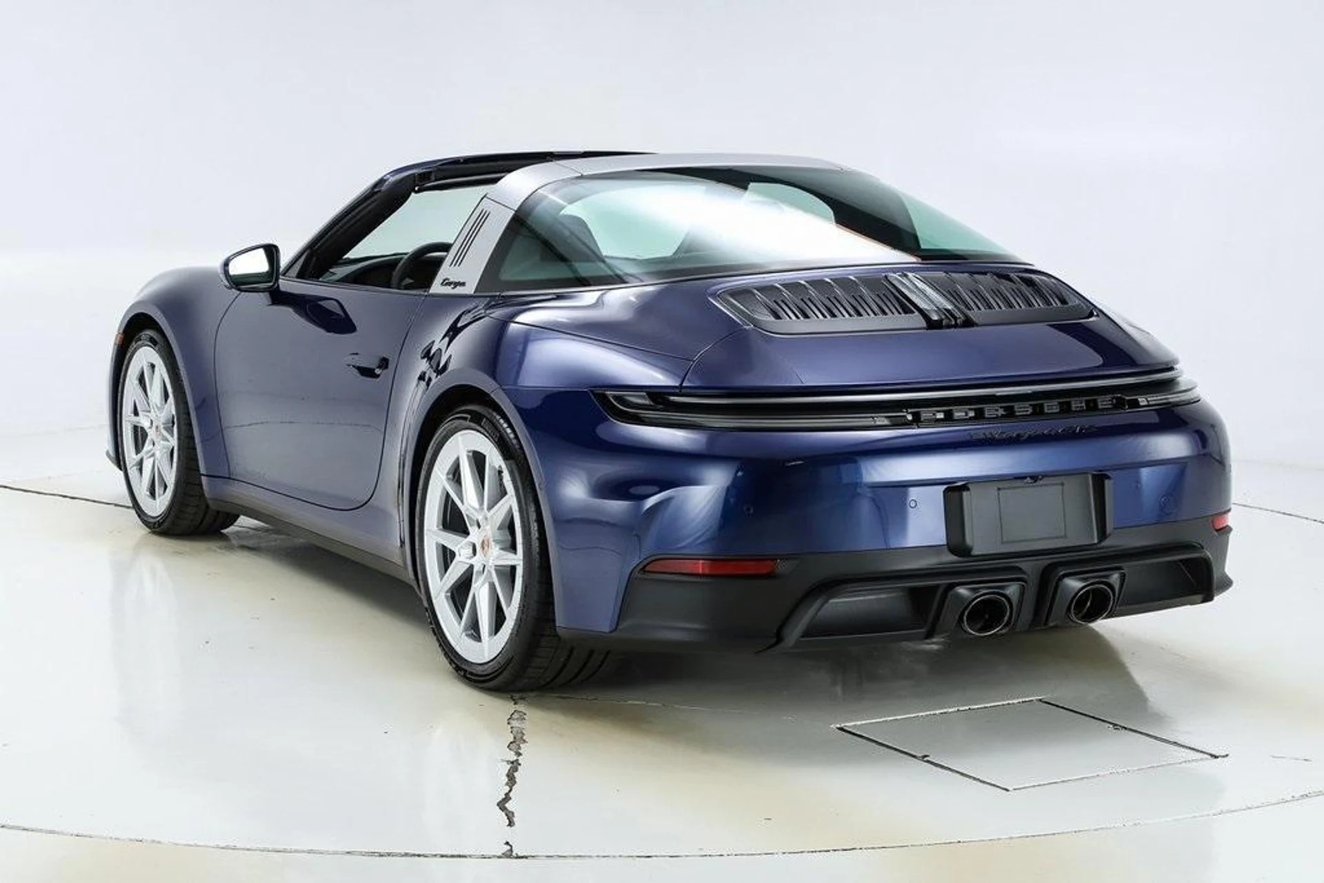 mph002_739279934_VL_9_S1_Pyxr33uzj_Itn_Es_Np0_Lk8_fc81c61029