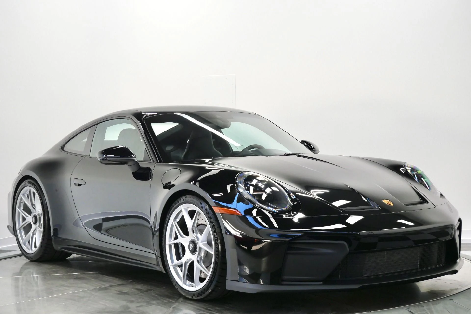 mph002_741109725_Used_2026_Porsche_911_GT_3_Touring_Lightweight_Package_Delivery_Miles_6_Speed_Manual_1766434916_c50d496658