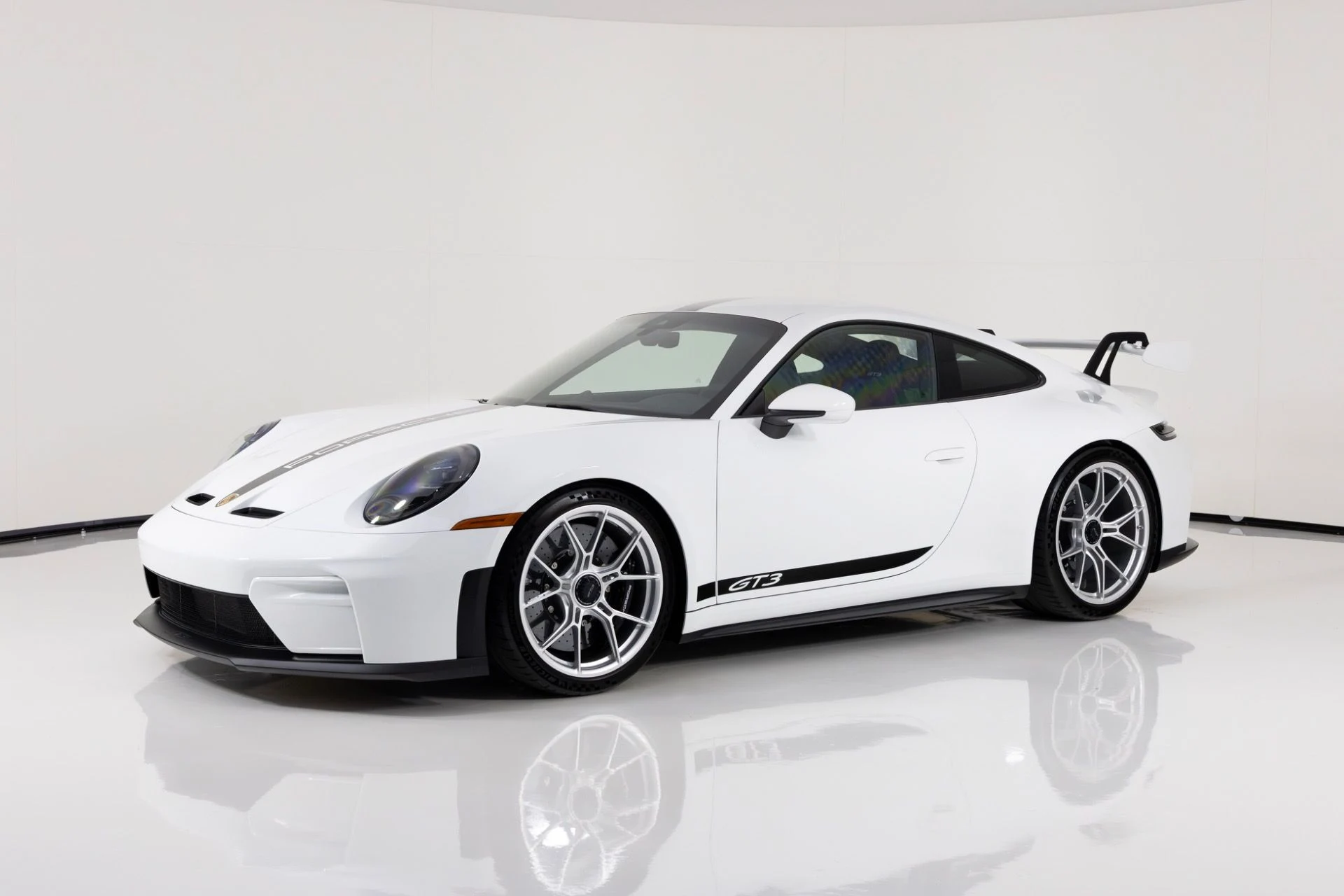 mph002_742971443_Used_2025_Porsche_911_GT_3_1765820536_f4885ff43b