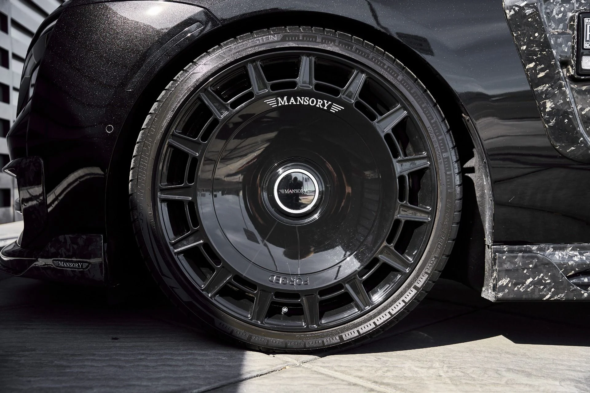 mph002_743875946_Used_2025_Rolls_Royce_Spectre_Base_1773452431_69abc80063