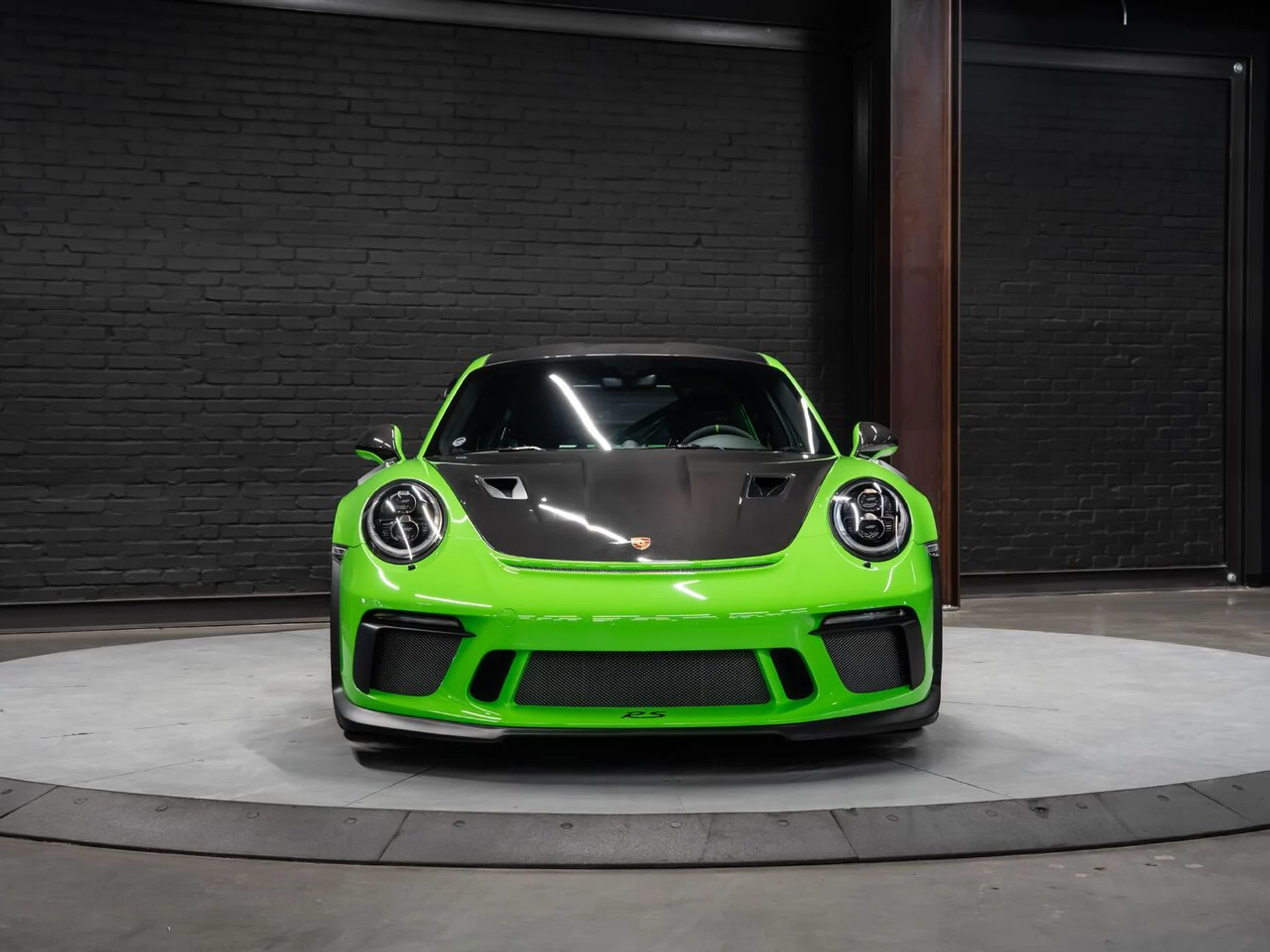 mph002_745713314_porsche_911_2019_0fc6786c90