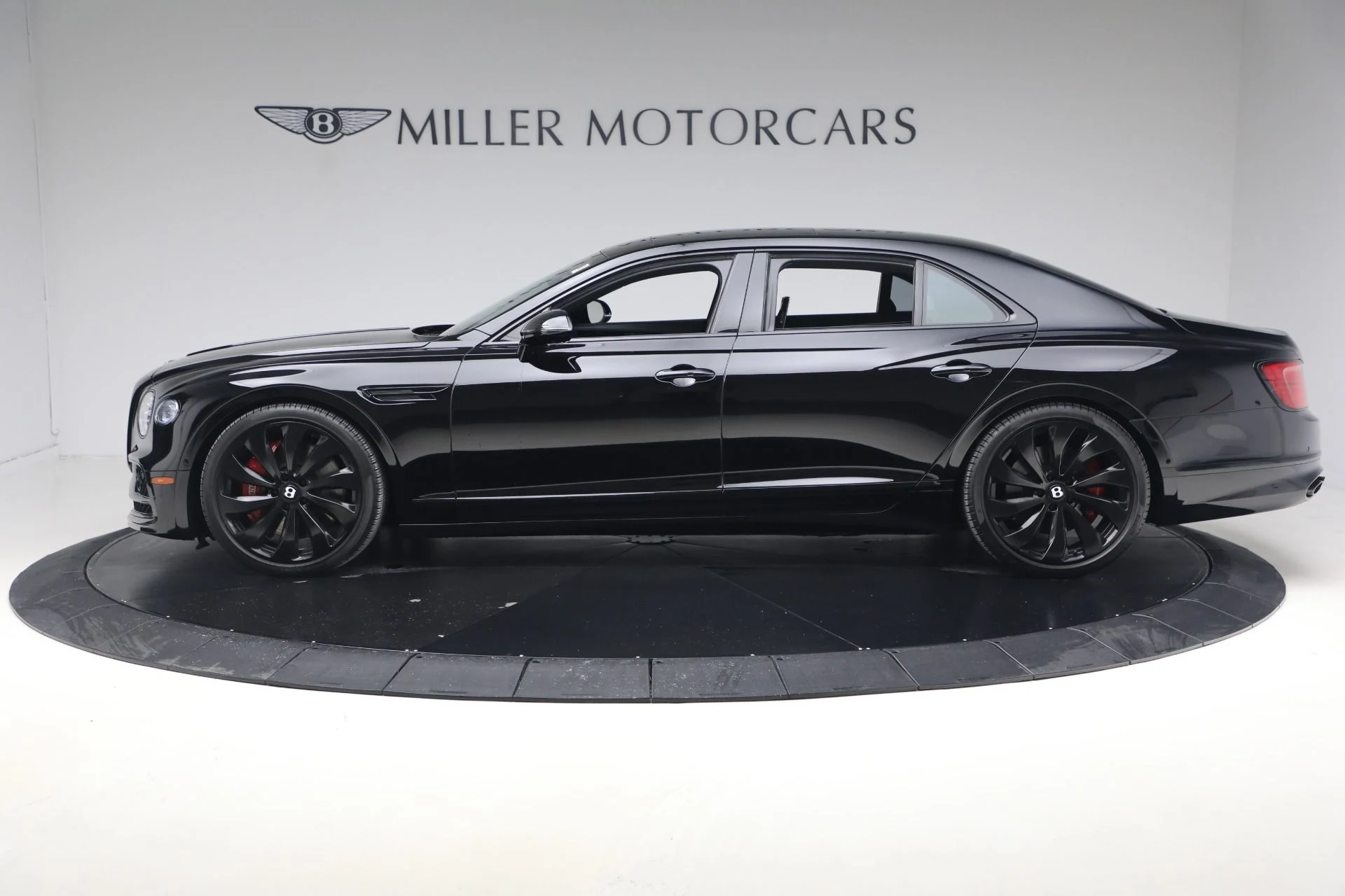 mph002_750759828_Used_2023_Bentley_Flying_Spur_V8_1770152797_0e917c6fb2