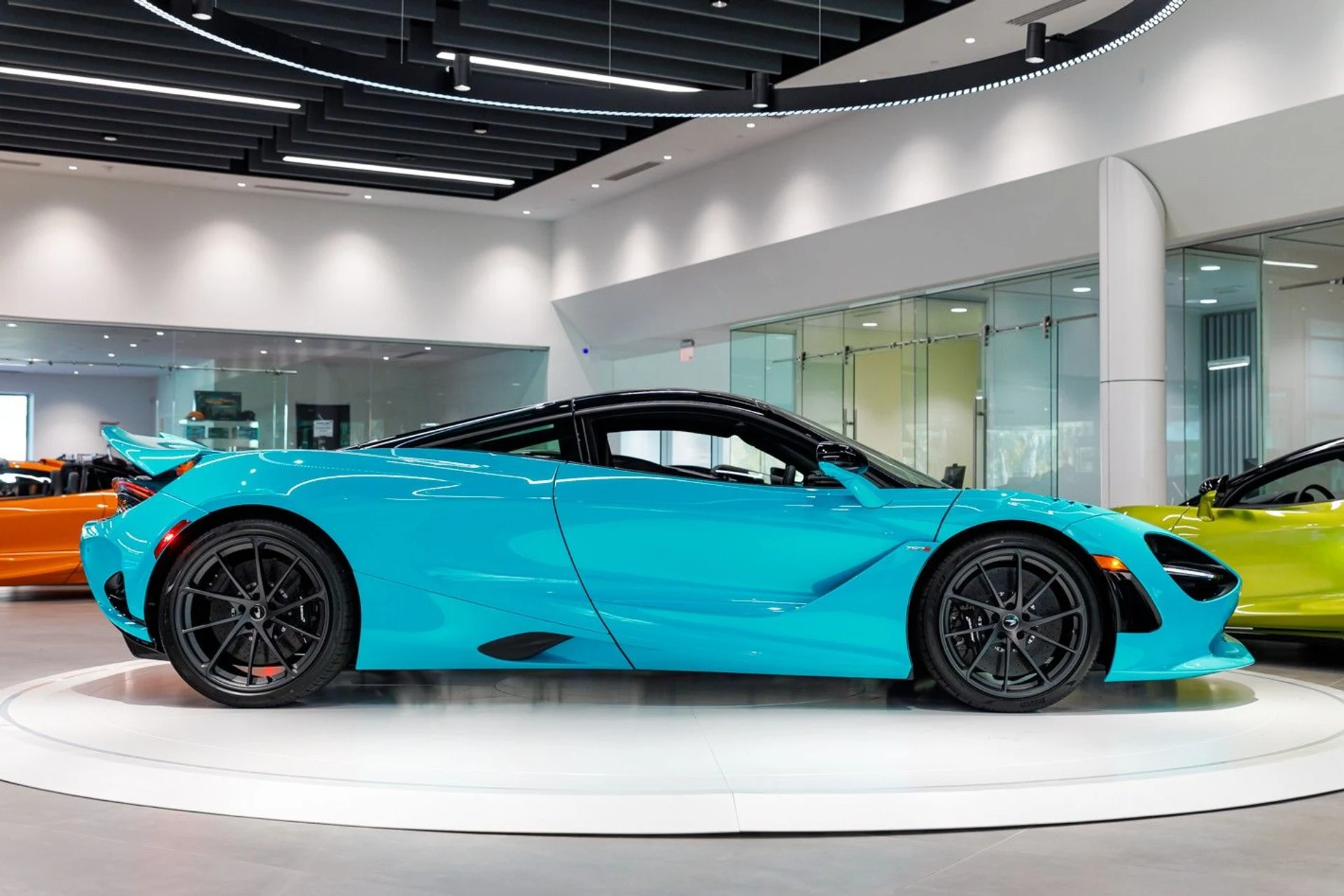 mph002_758655999_605_p3_l_afaed1e26a