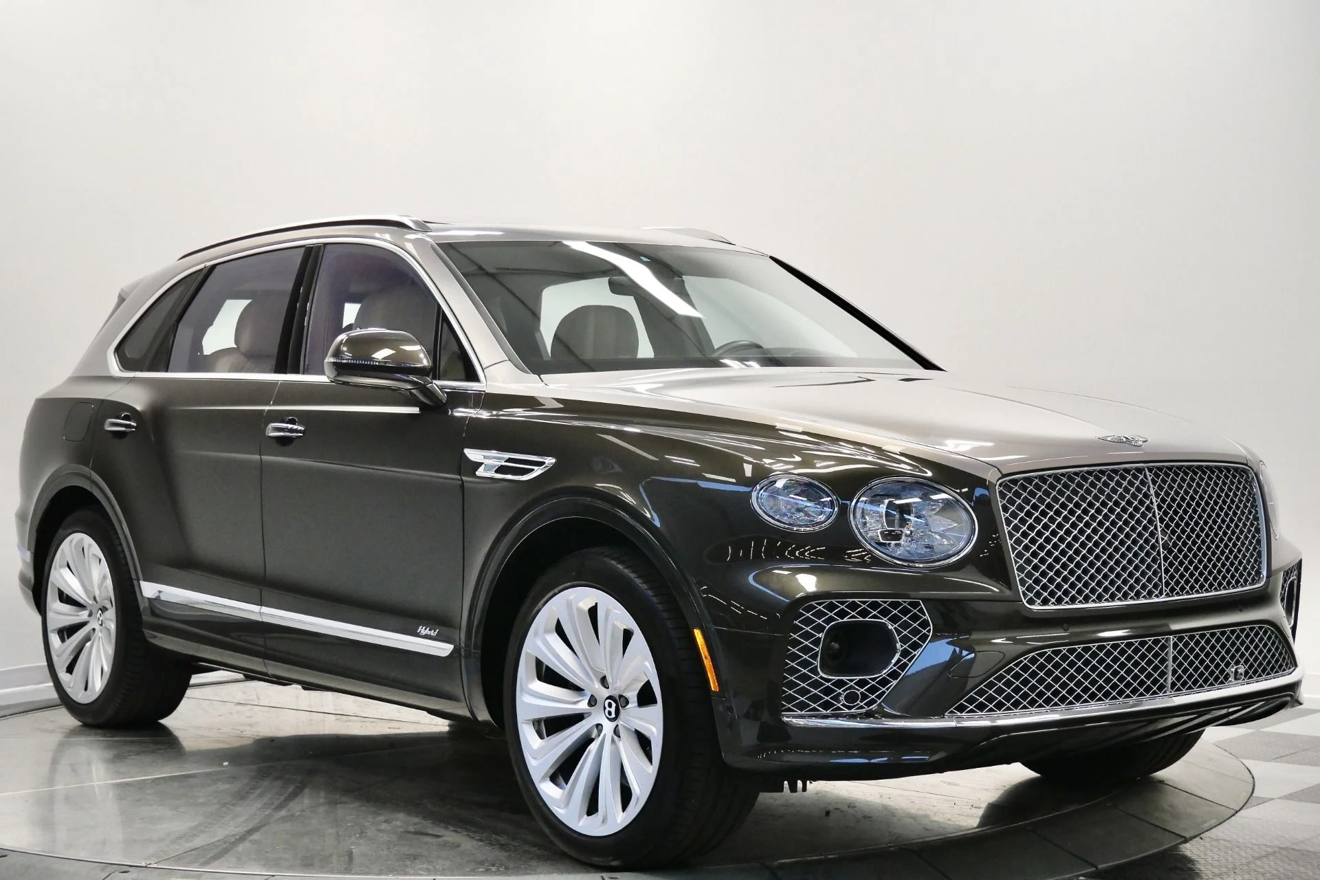 mph002_762460310_Used_2021_Bentley_Bentayga_Hybrid_Mulliner_Driving_Specification_Four_Seat_Comfort_Specification_1767026081_4c86518620